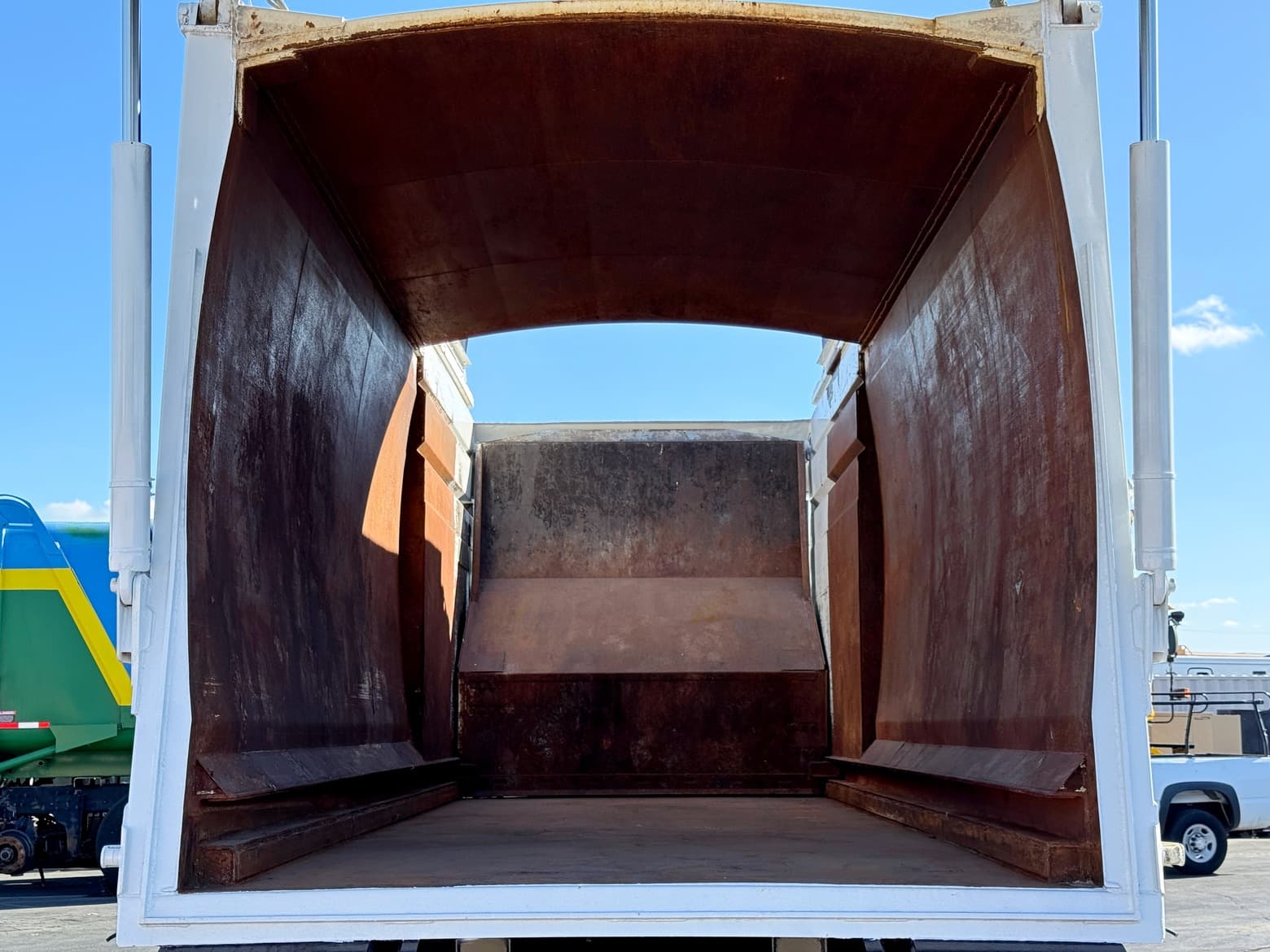 2020 Peterbilt 520 Heil Half Pack 40 YD Residential Front Loader