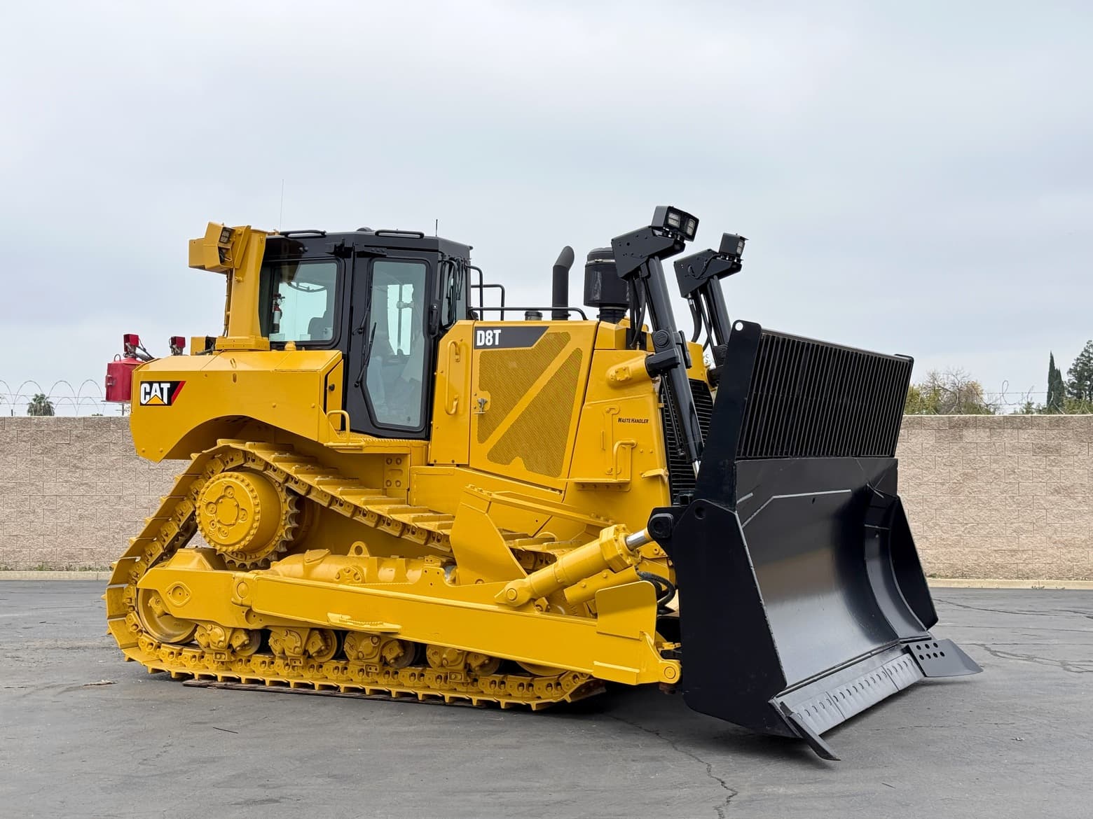 2016 Caterpillar D8T WH Waste Handler Tracked Bulldozer