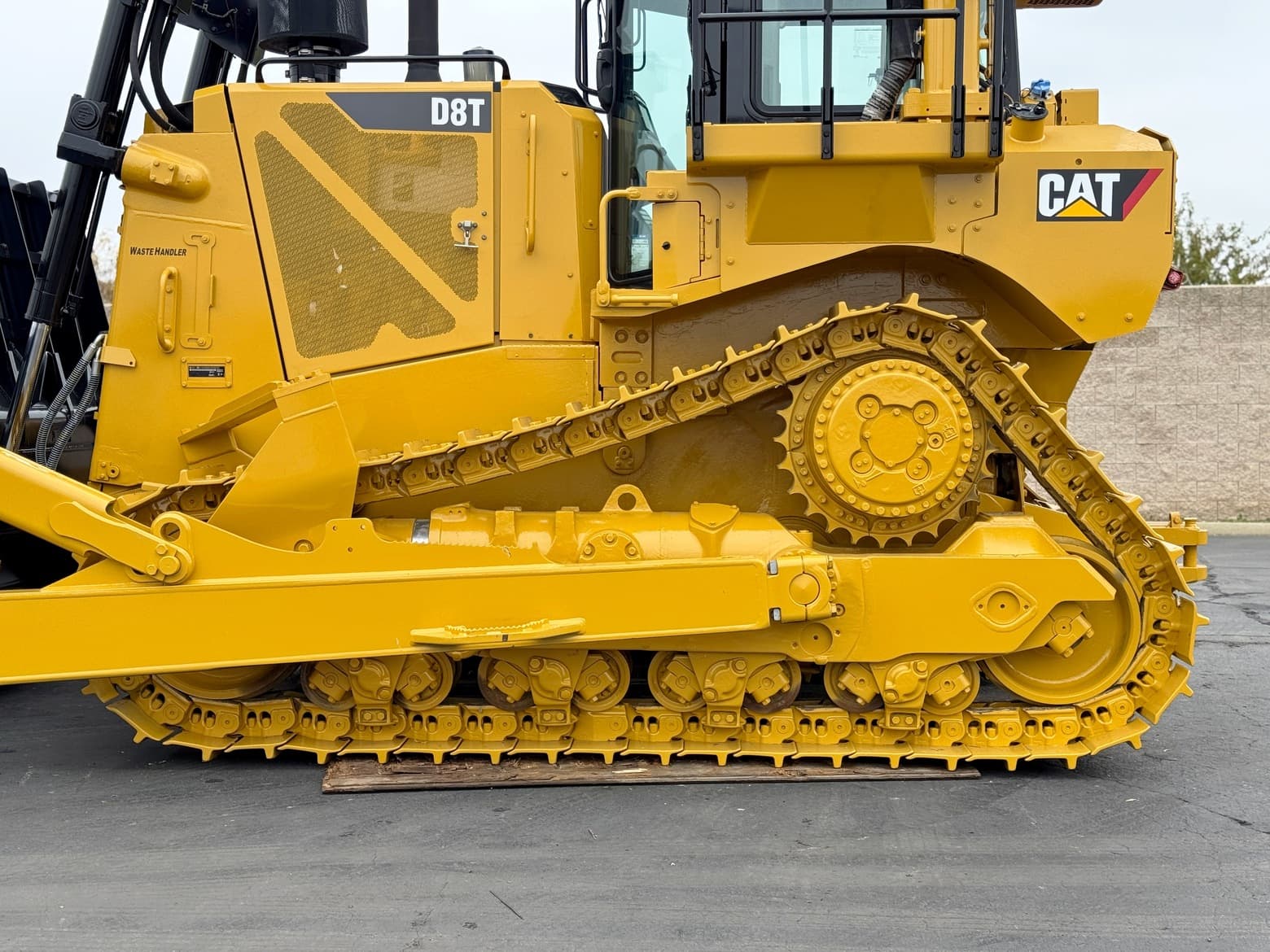 2016 Caterpillar D8T WH Waste Handler Tracked Bulldozer