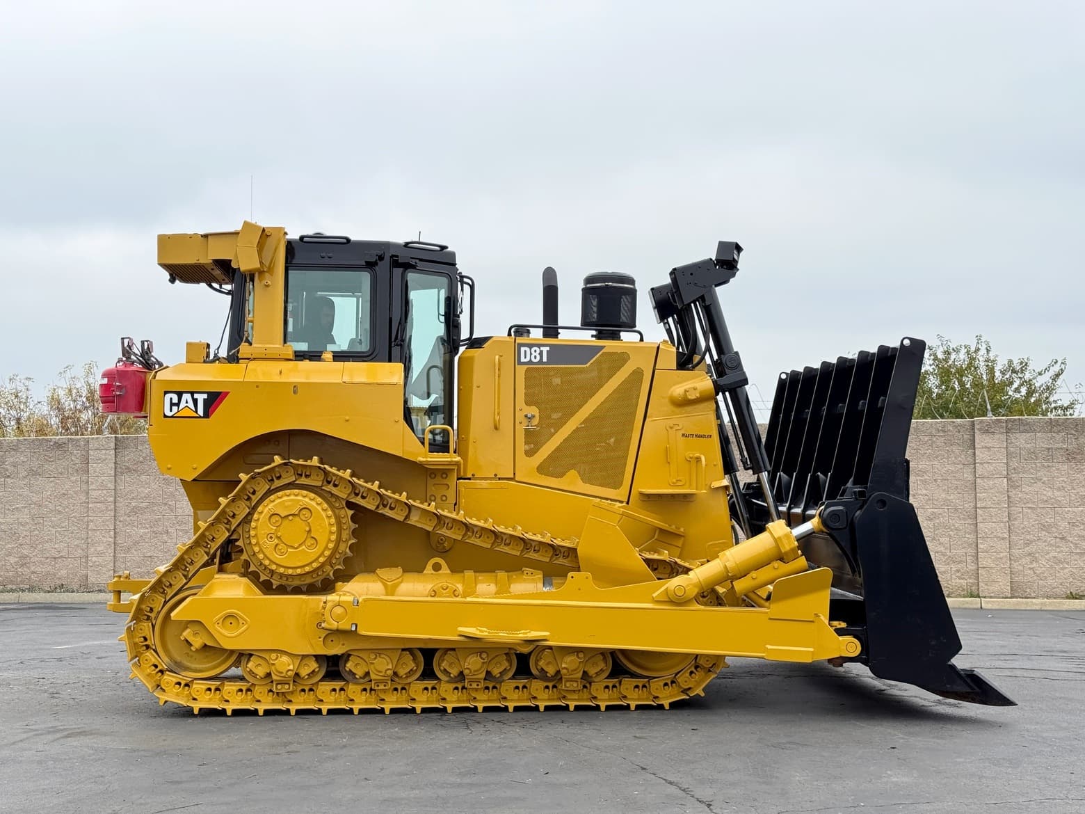 2016 Caterpillar D8T WH Waste Handler Tracked Bulldozer