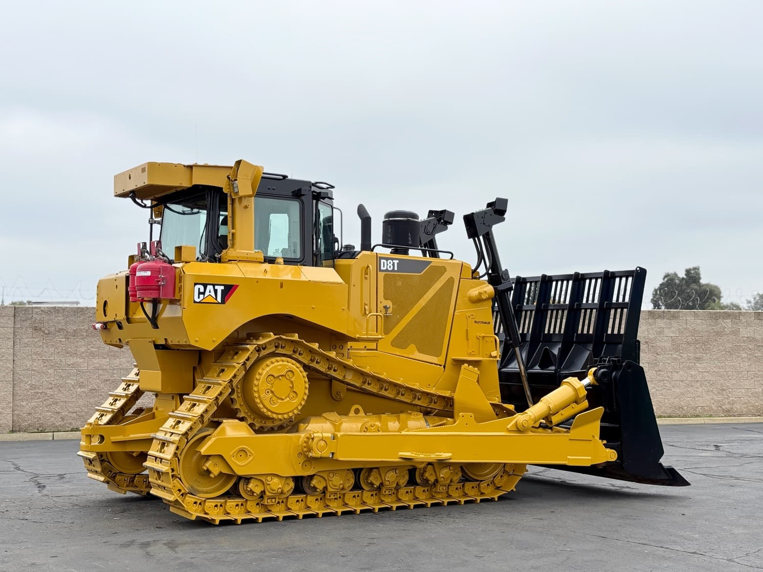 2016 Caterpillar D8T WH Waste Handler Tracked Bulldozer