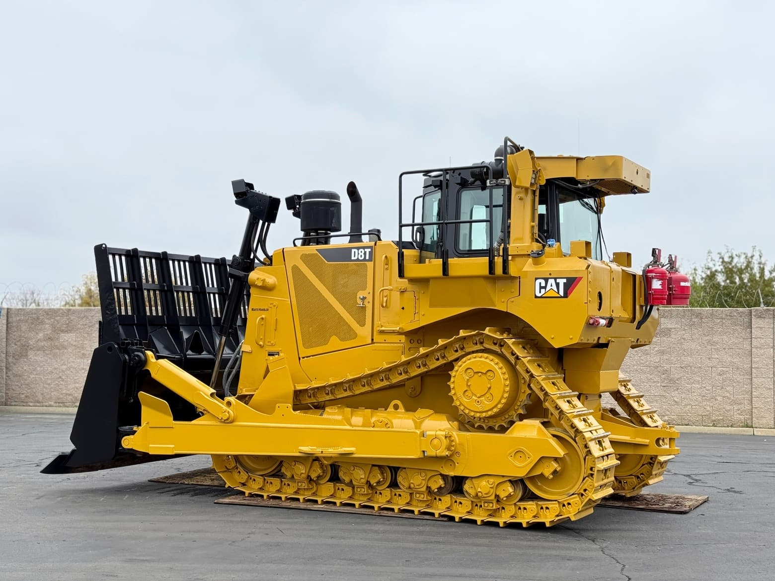 2016 Caterpillar D8T WH Waste Handler Tracked Bulldozer