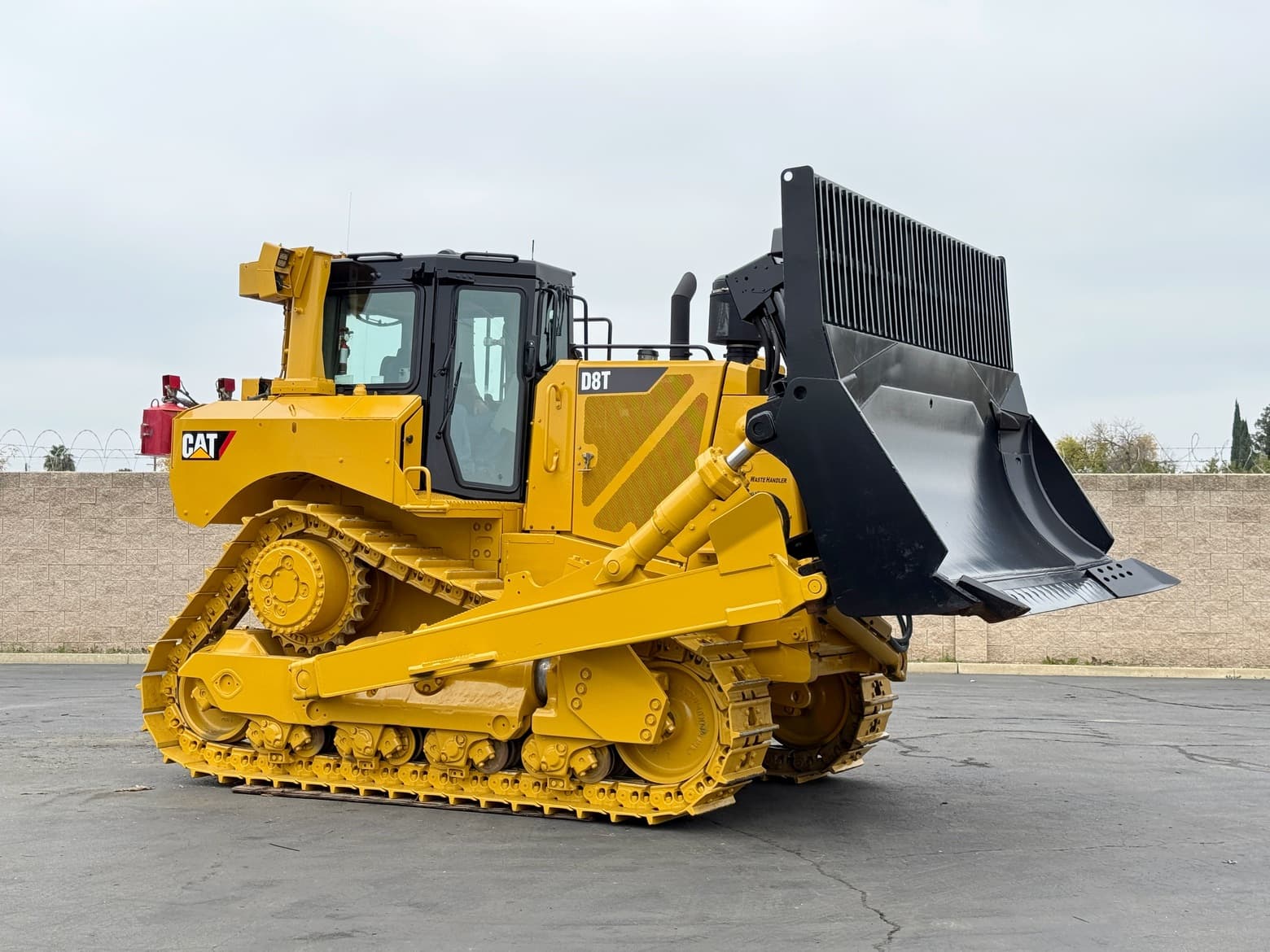 2016 Caterpillar D8T WH Waste Handler Tracked Bulldozer