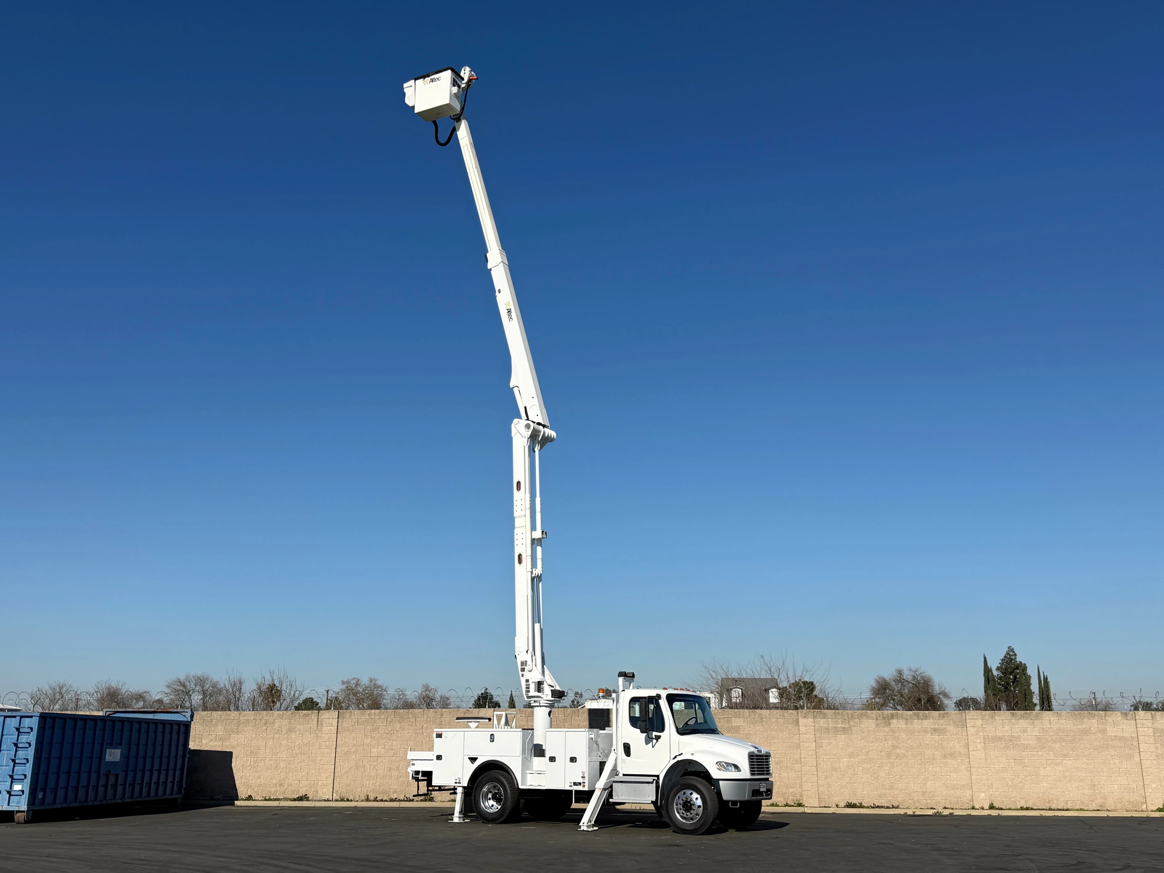 2017 Freightliner 4x4 Altec TA60 Articulating Bucket Truck
