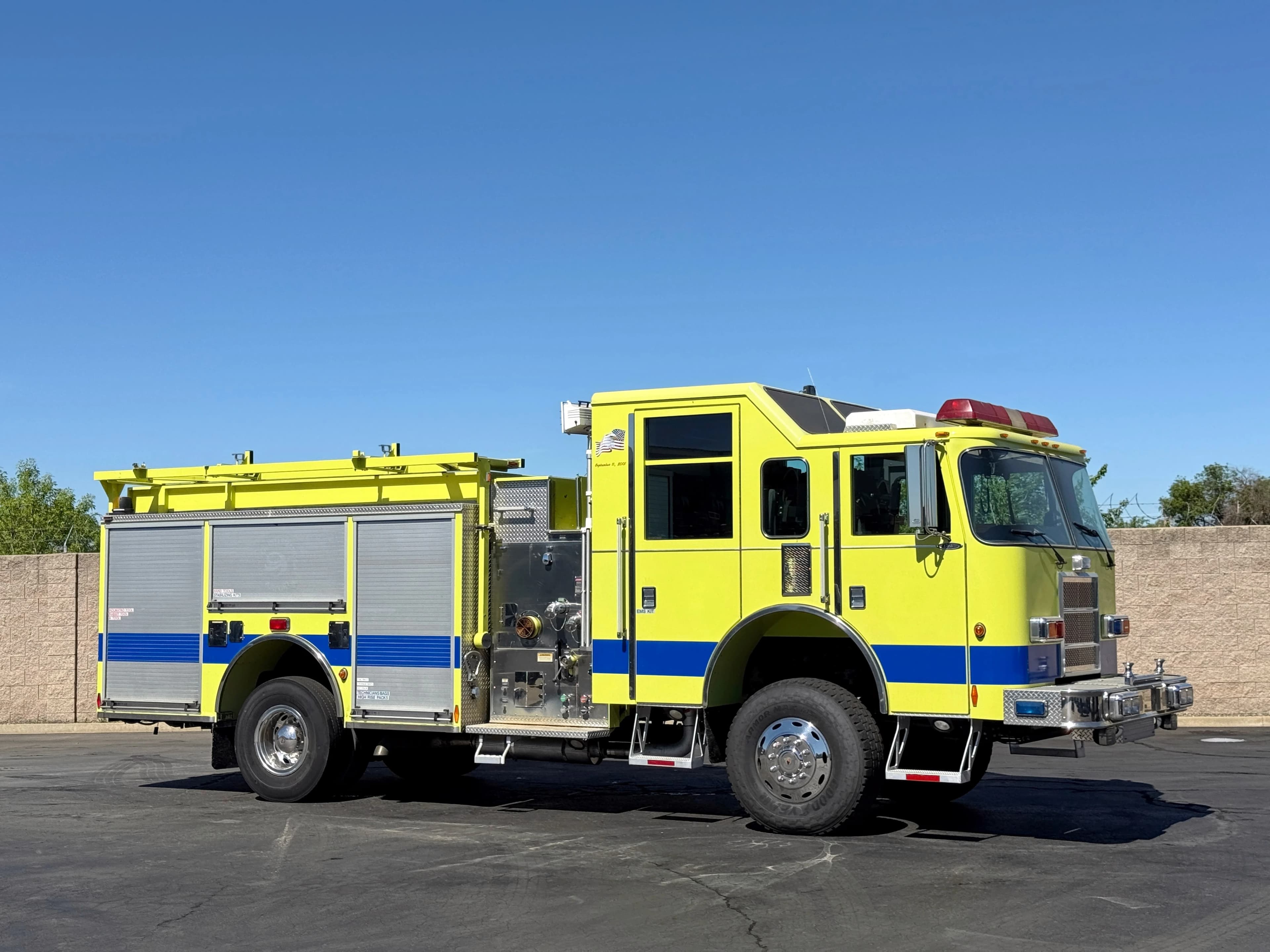 2003 Pierce Dash 4x4 Pumper Fire Truck
