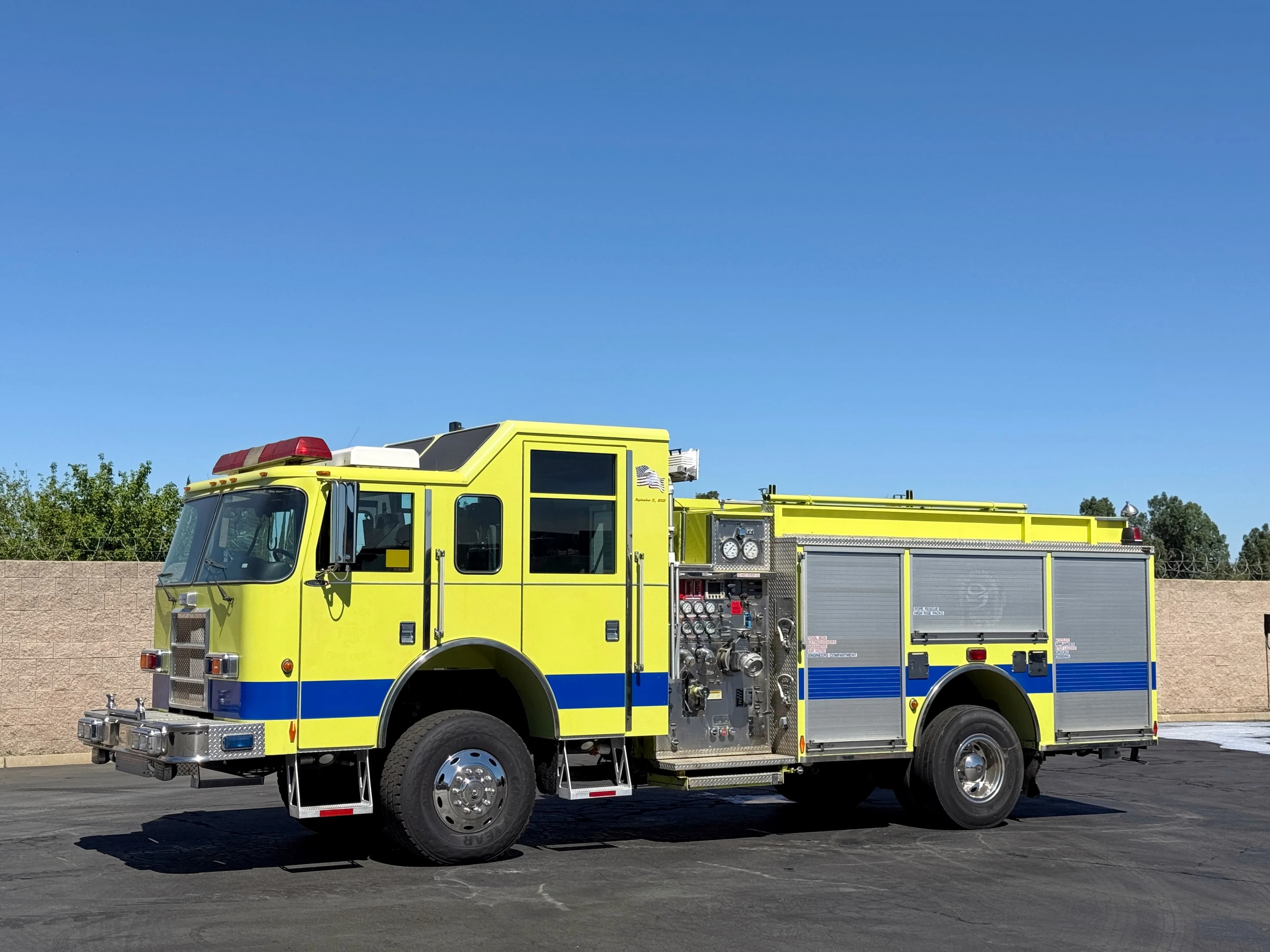 2003 Pierce Dash 4x4 Pumper Fire Truck