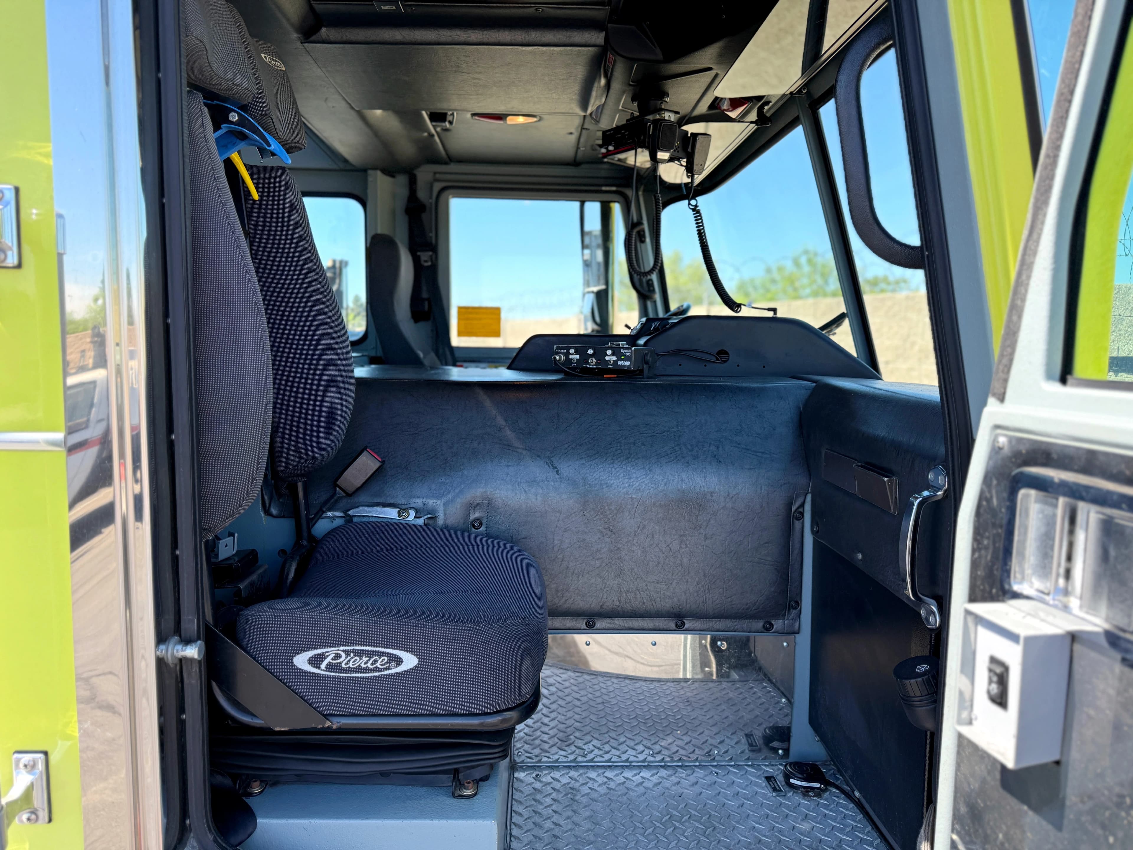 2003 Pierce Dash 4x4 Pumper Fire Truck