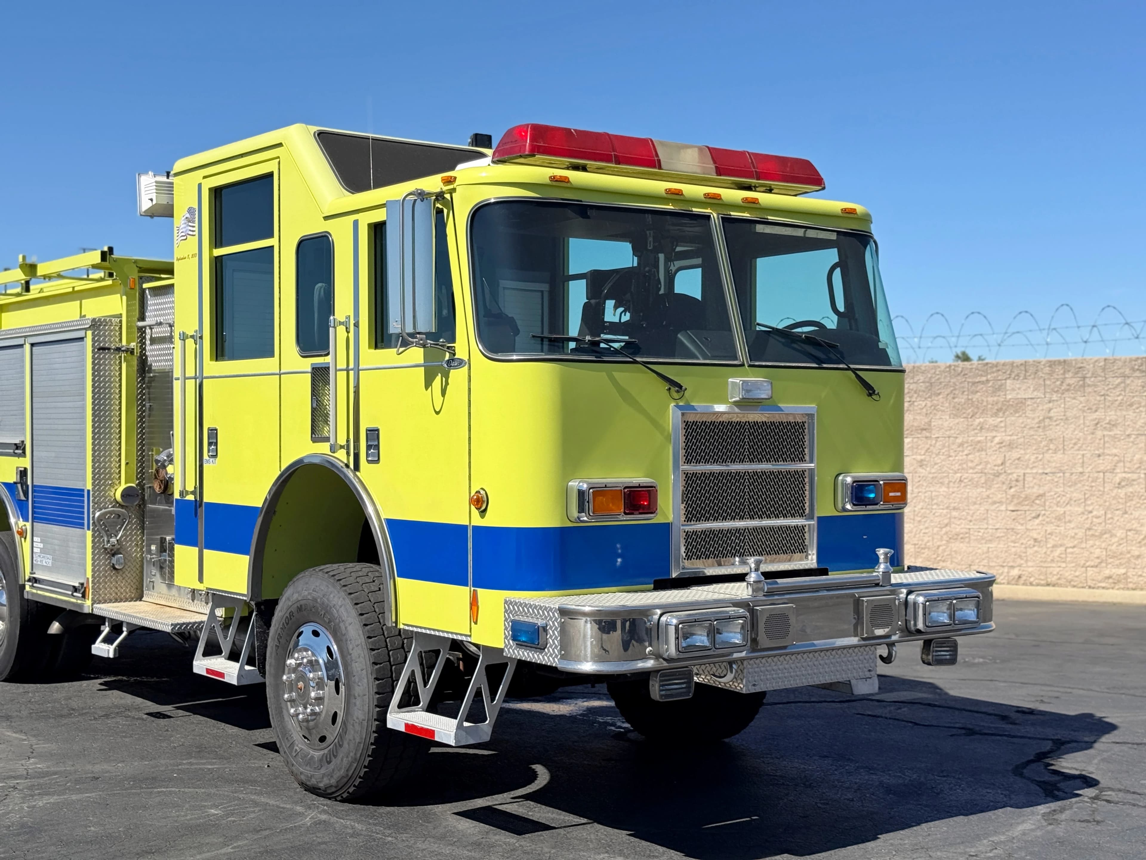 2003 Pierce Dash 4x4 Pumper Fire Truck