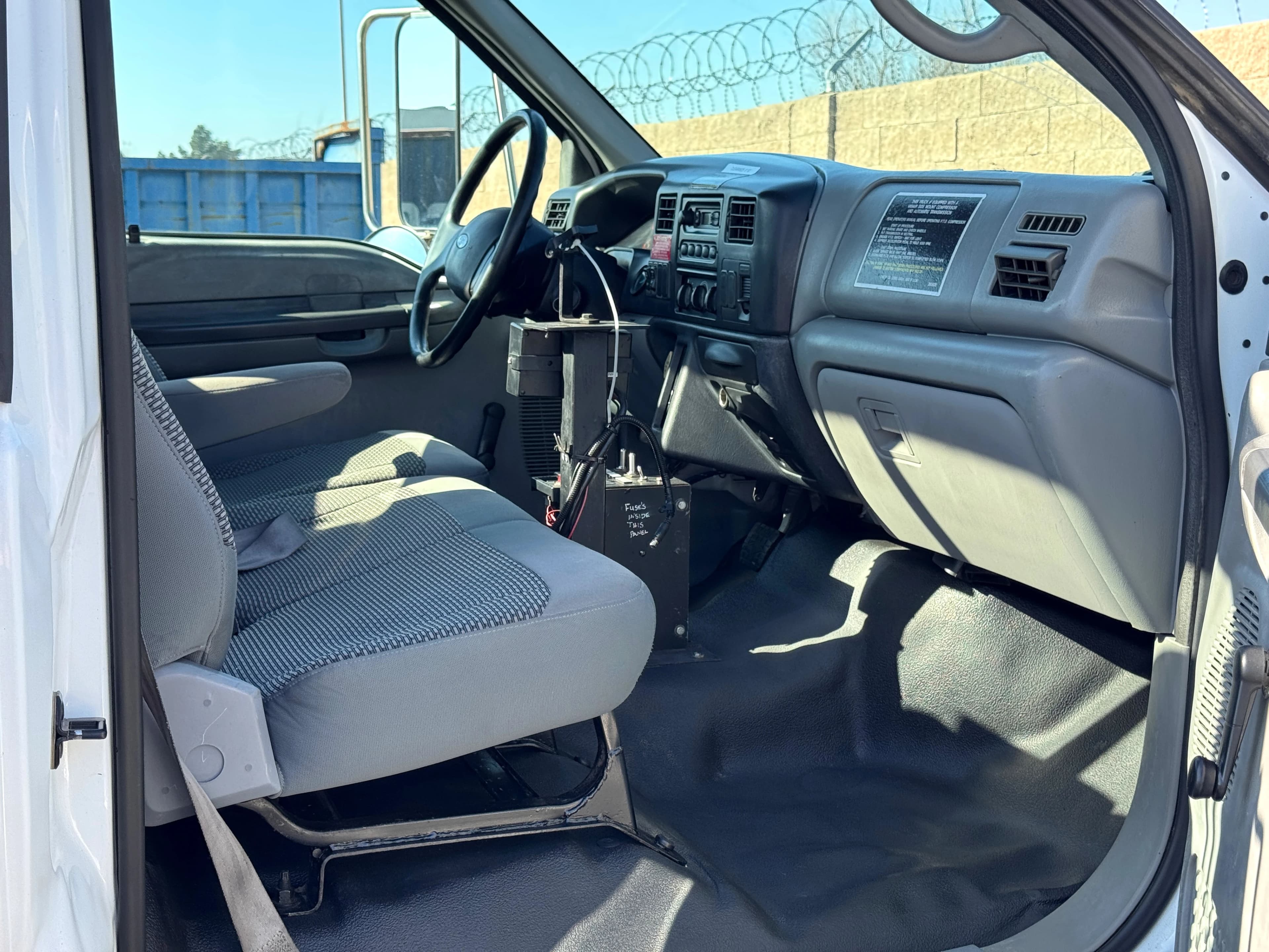 2004 Ford F750 PB Loader Asphalt Pothole Patcher