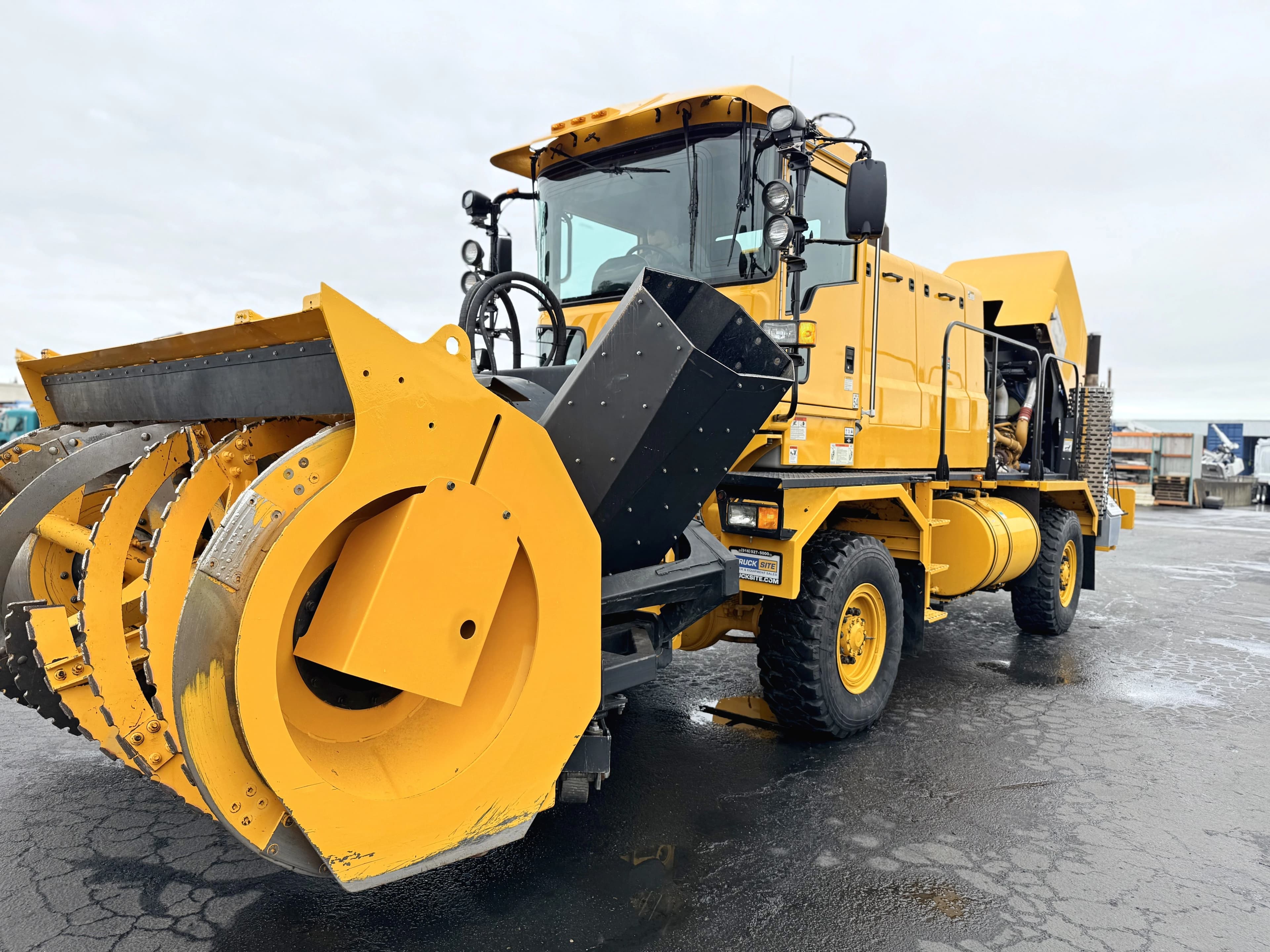 2009 Oshkosh H-Series Snow Removal Blower