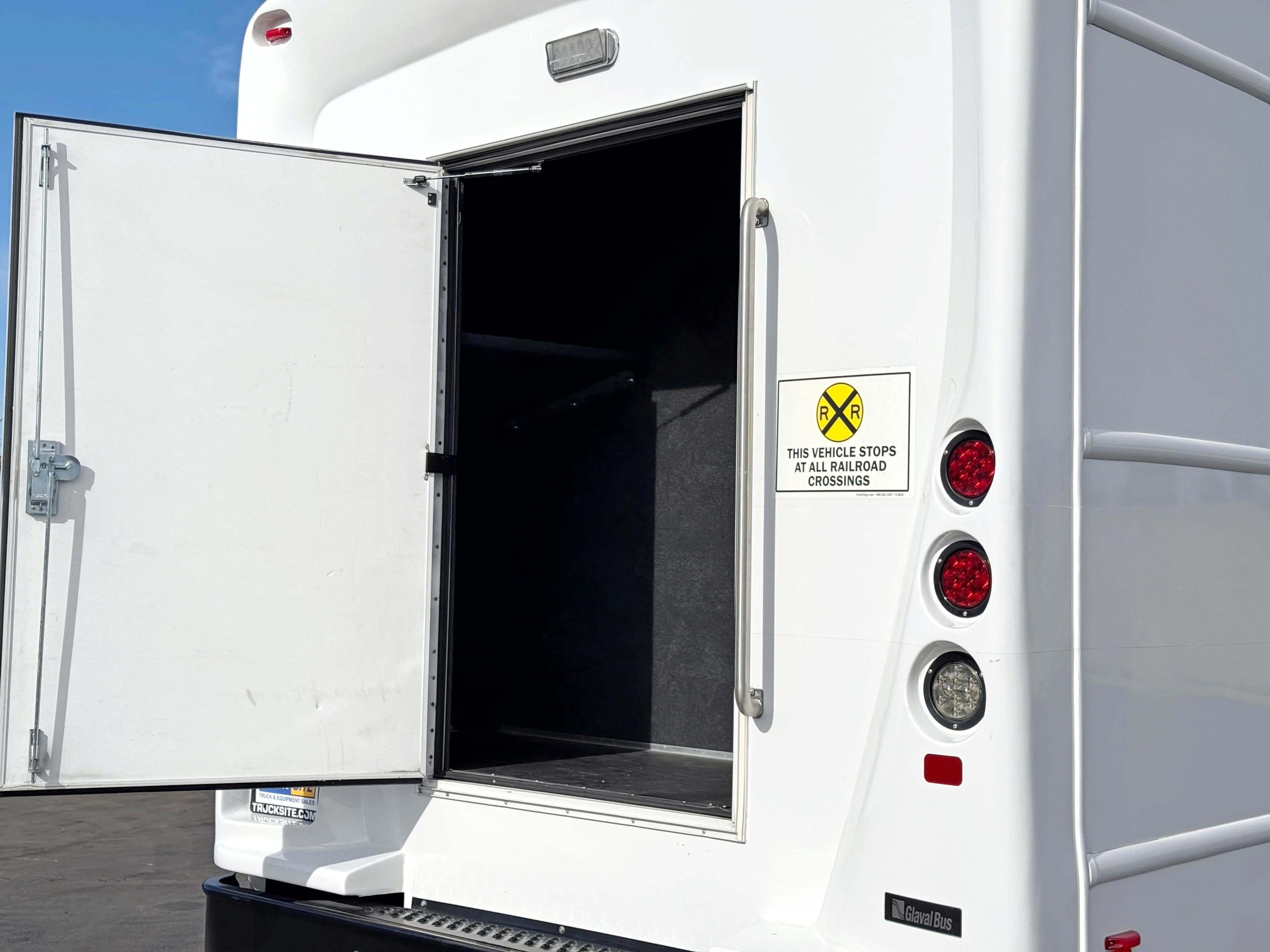 2023 Freightliner Glaval Legacy 35 Shuttle Bus