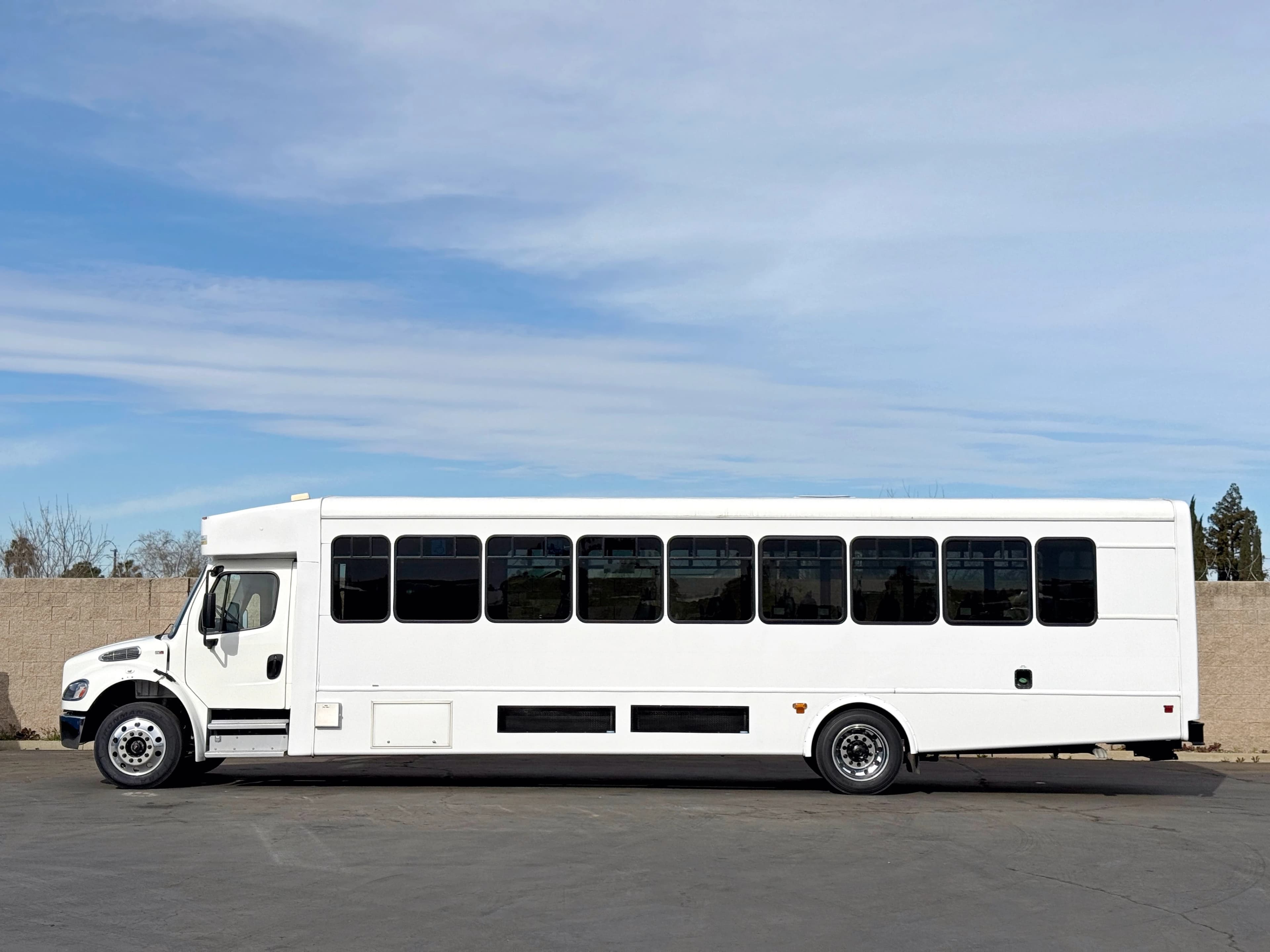 2023 Freightliner Glaval Legacy 35 Shuttle Bus