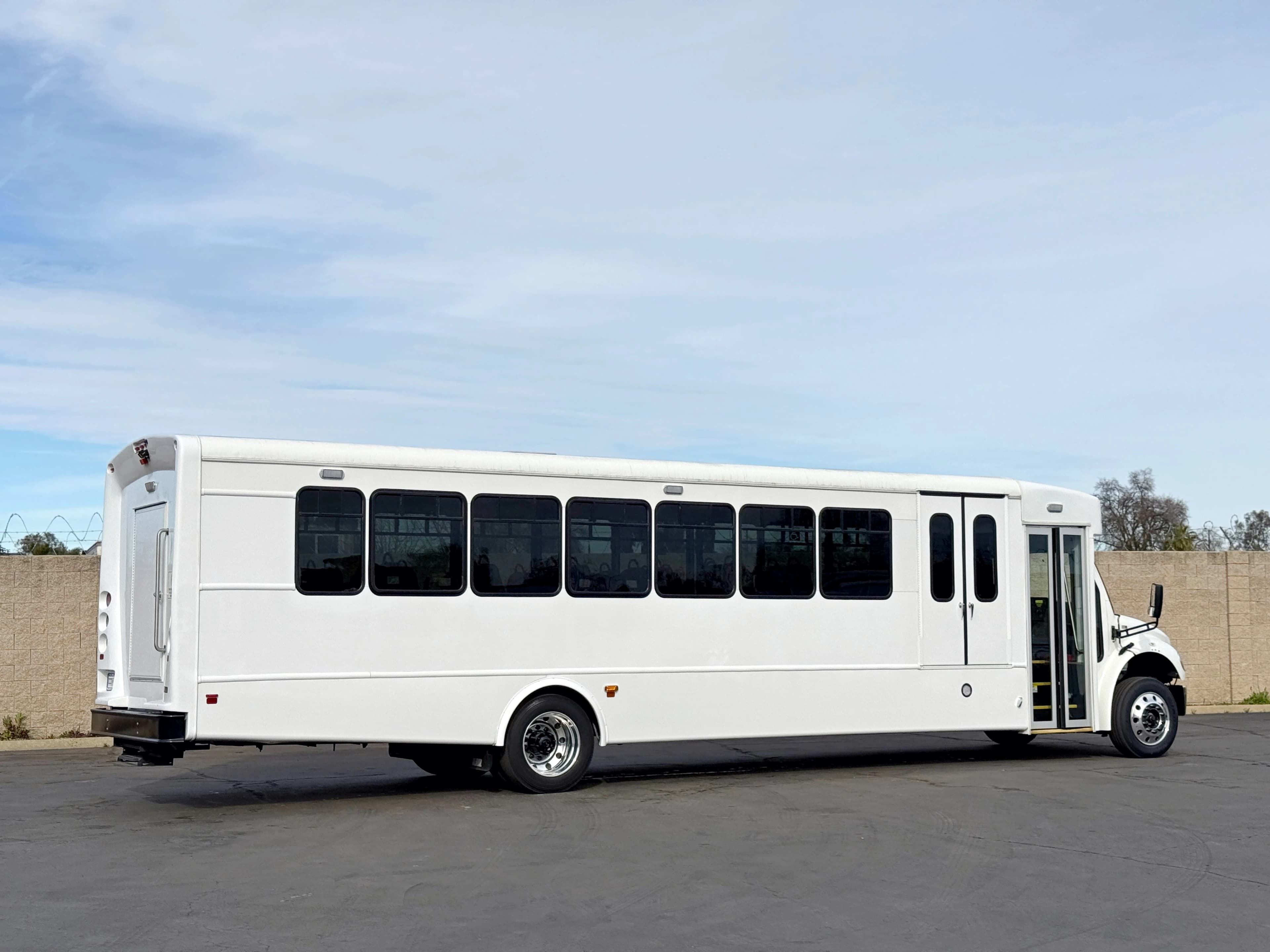 2023 Freightliner Glaval Legacy 35 Shuttle Bus