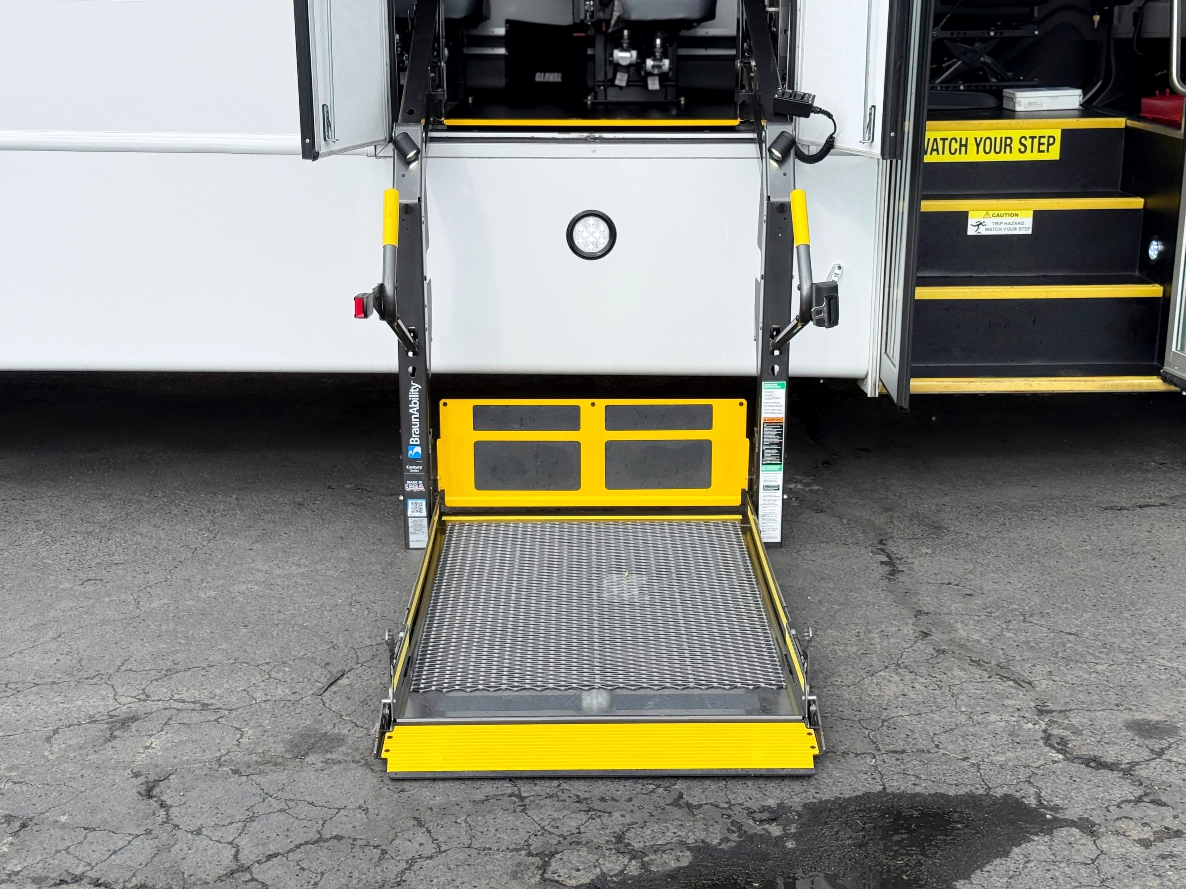 2023 Freightliner Glaval Legacy 35 Shuttle Bus