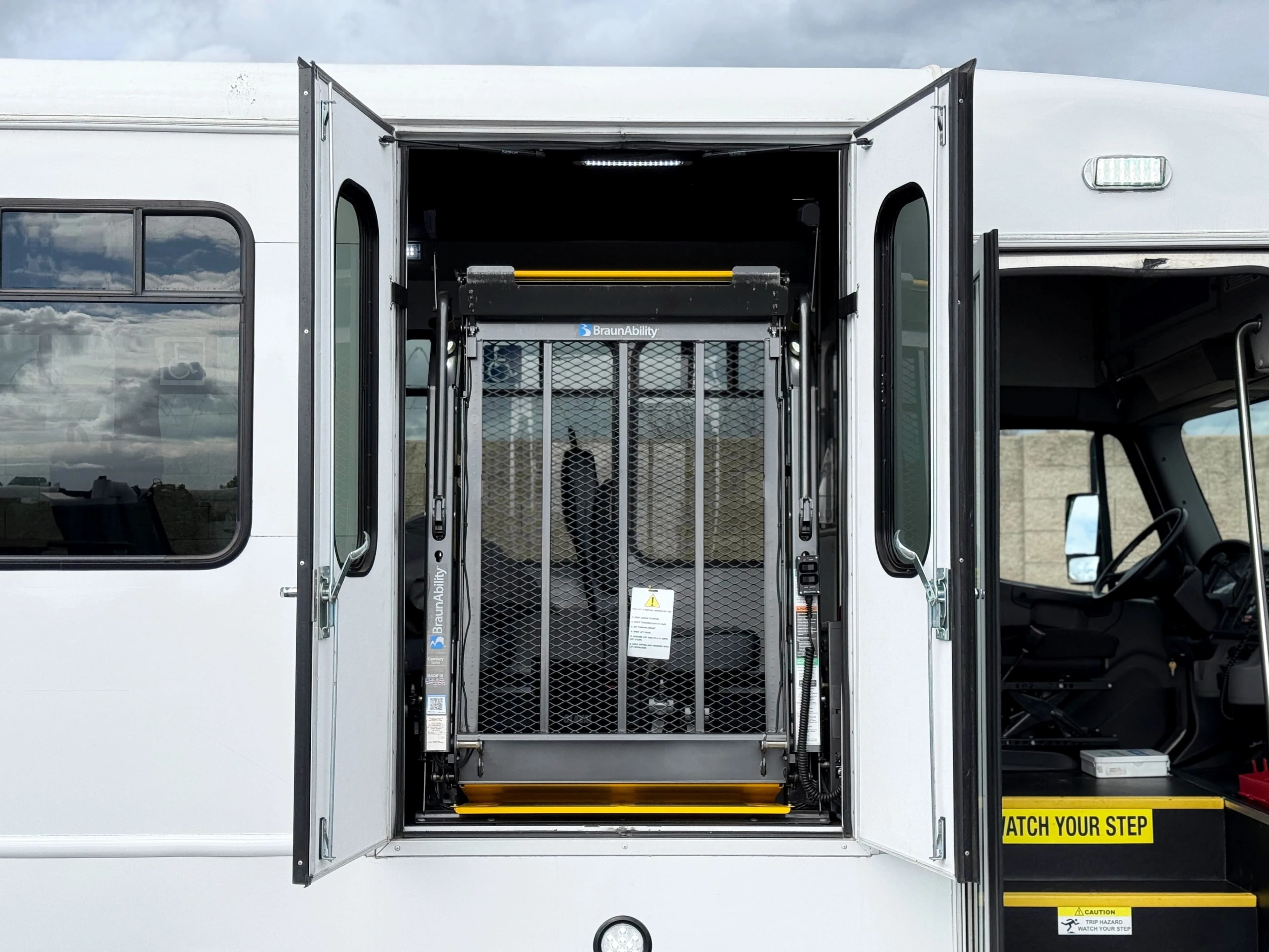 2023 Freightliner Glaval Legacy 35 Shuttle Bus