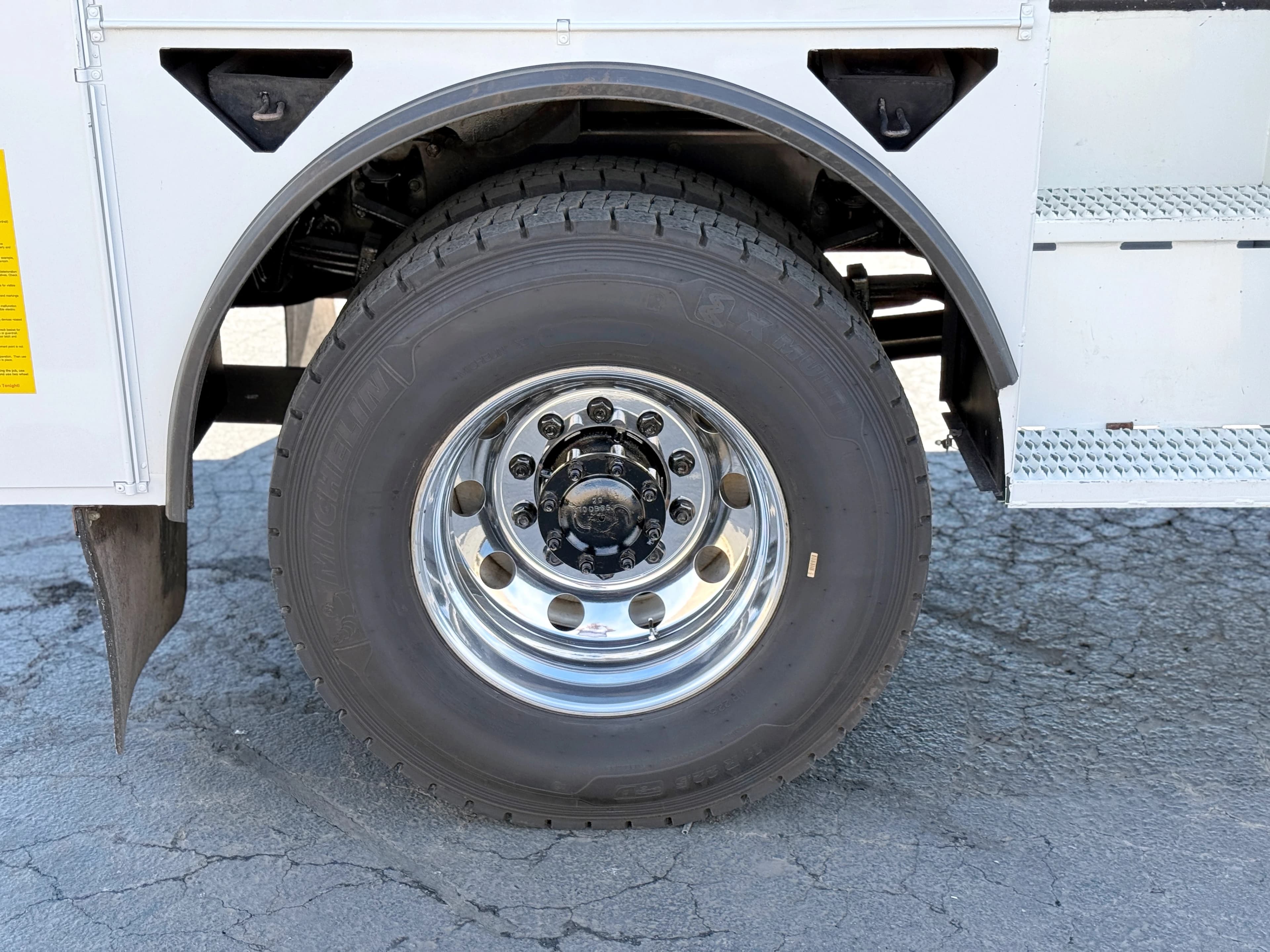 2022 Freightliner M2 106 Altec T40P Aerial Cable Placer