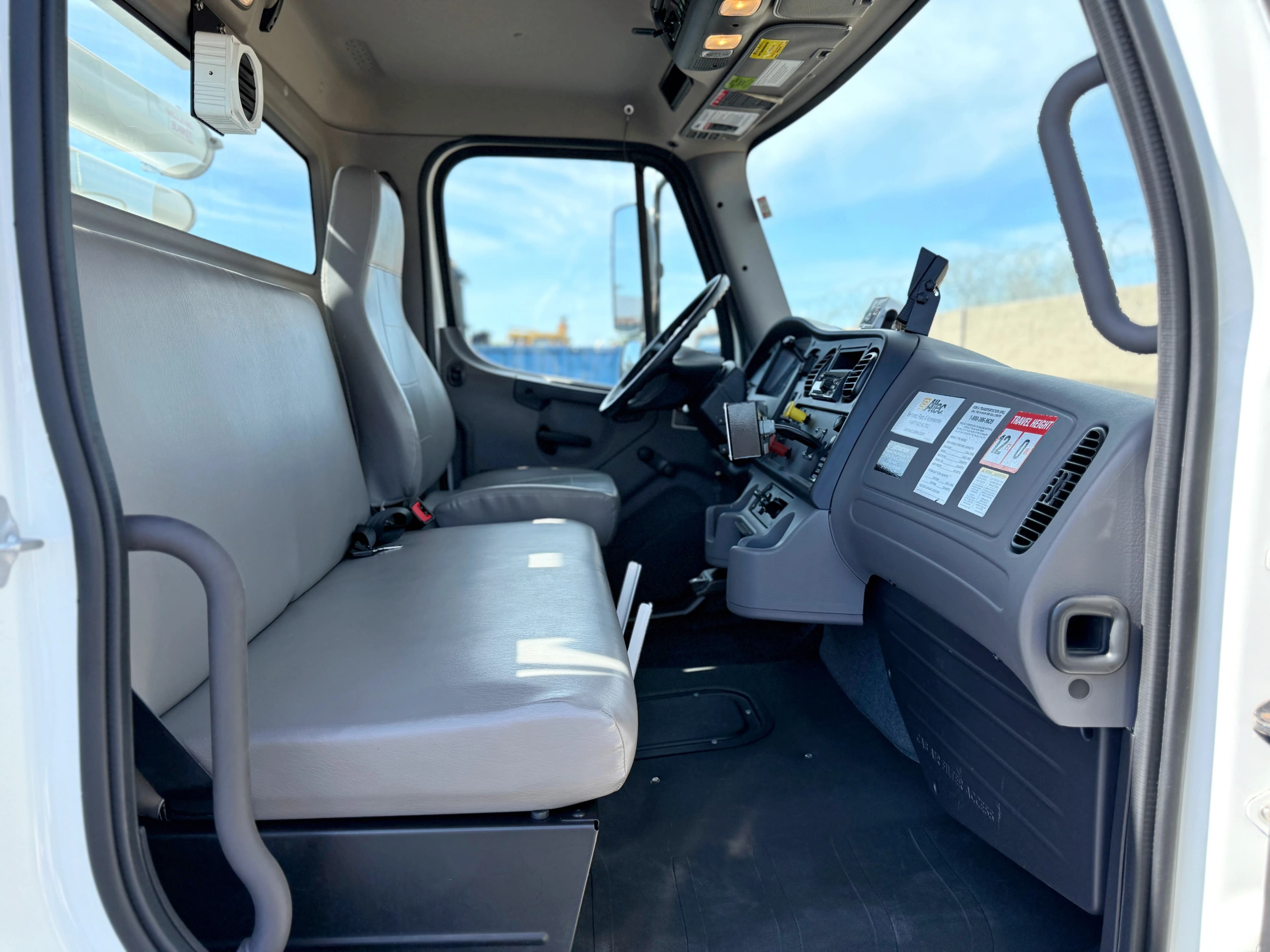 2022 Freightliner M2 106 Altec T40P Aerial Cable Placer