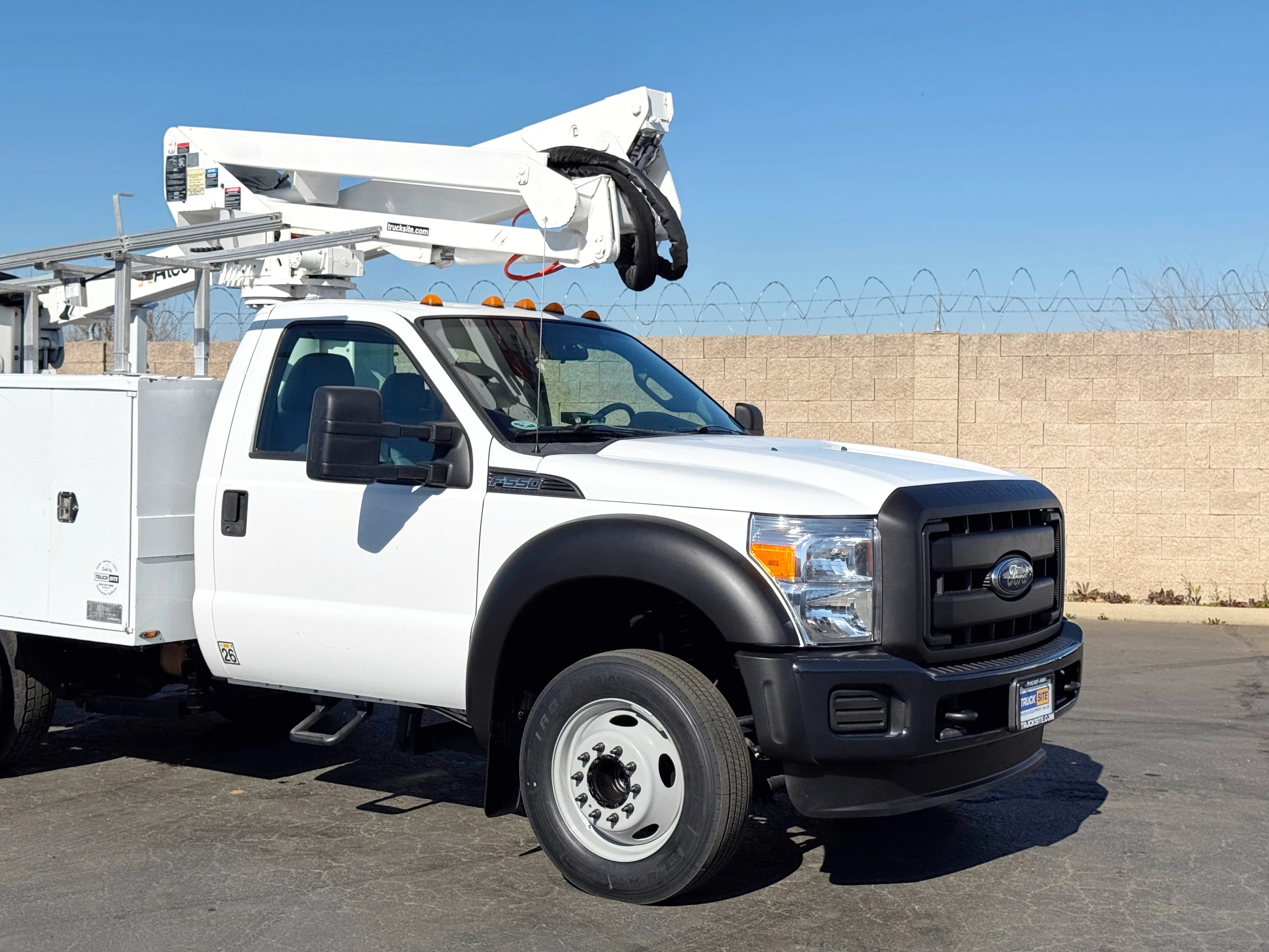 2015 Ford F550 Altec AT37G Articulating Bucket Truck