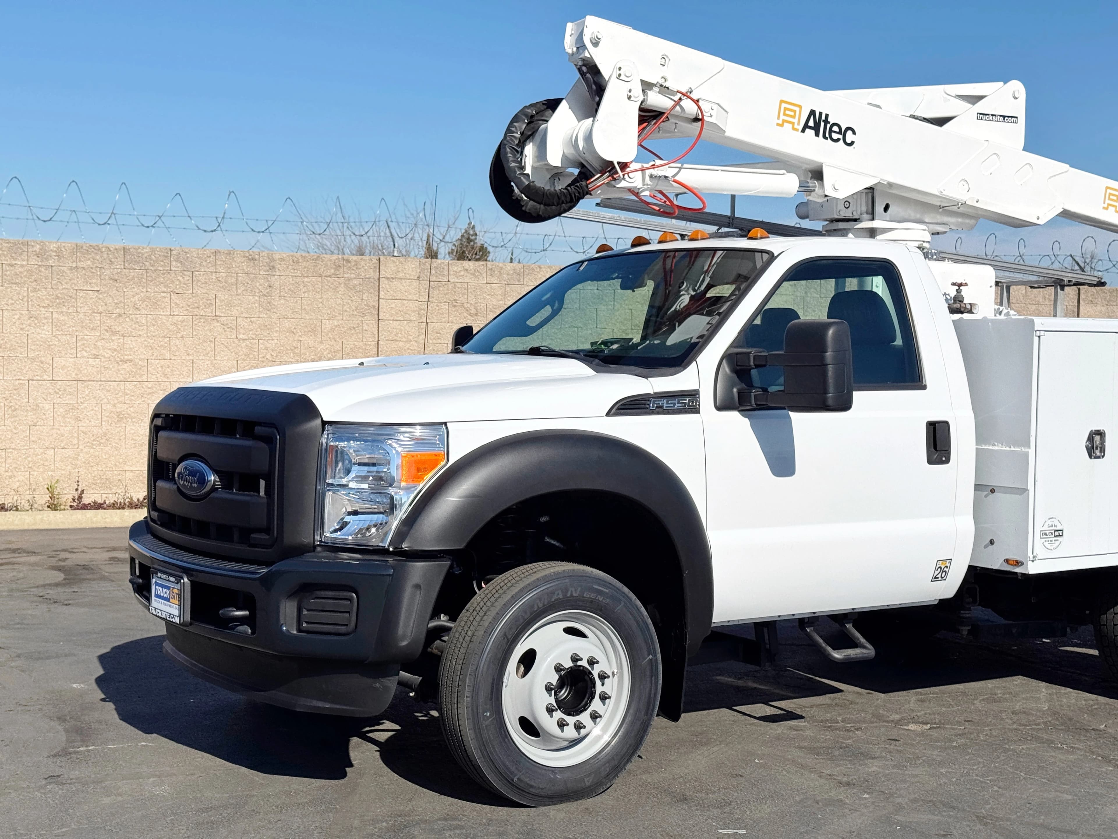 2015 Ford F550 Altec AT37G Articulating Bucket Truck