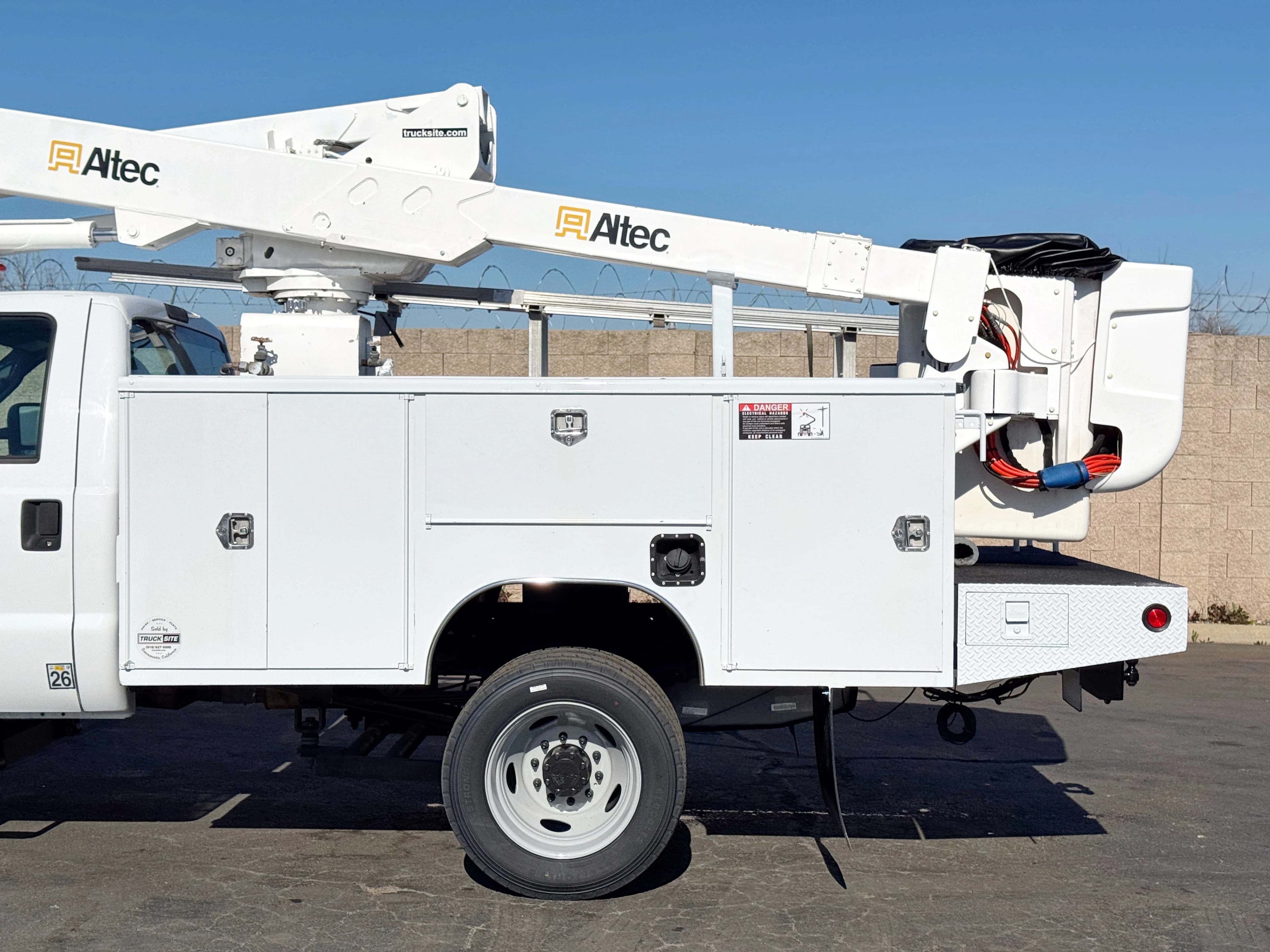 2015 Ford F550 Altec AT37G Articulating Bucket Truck
