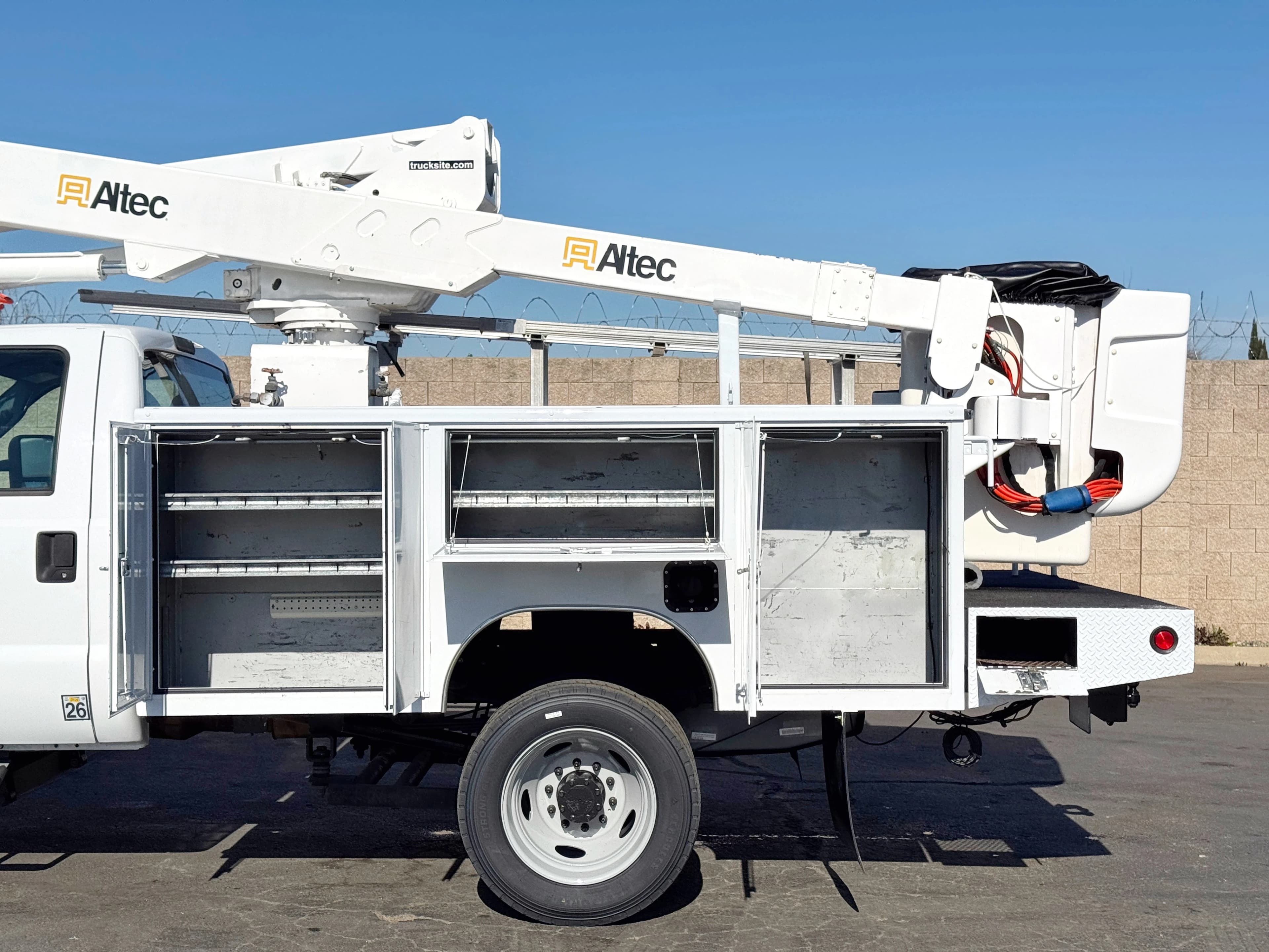 2015 Ford F550 Altec AT37G Articulating Bucket Truck