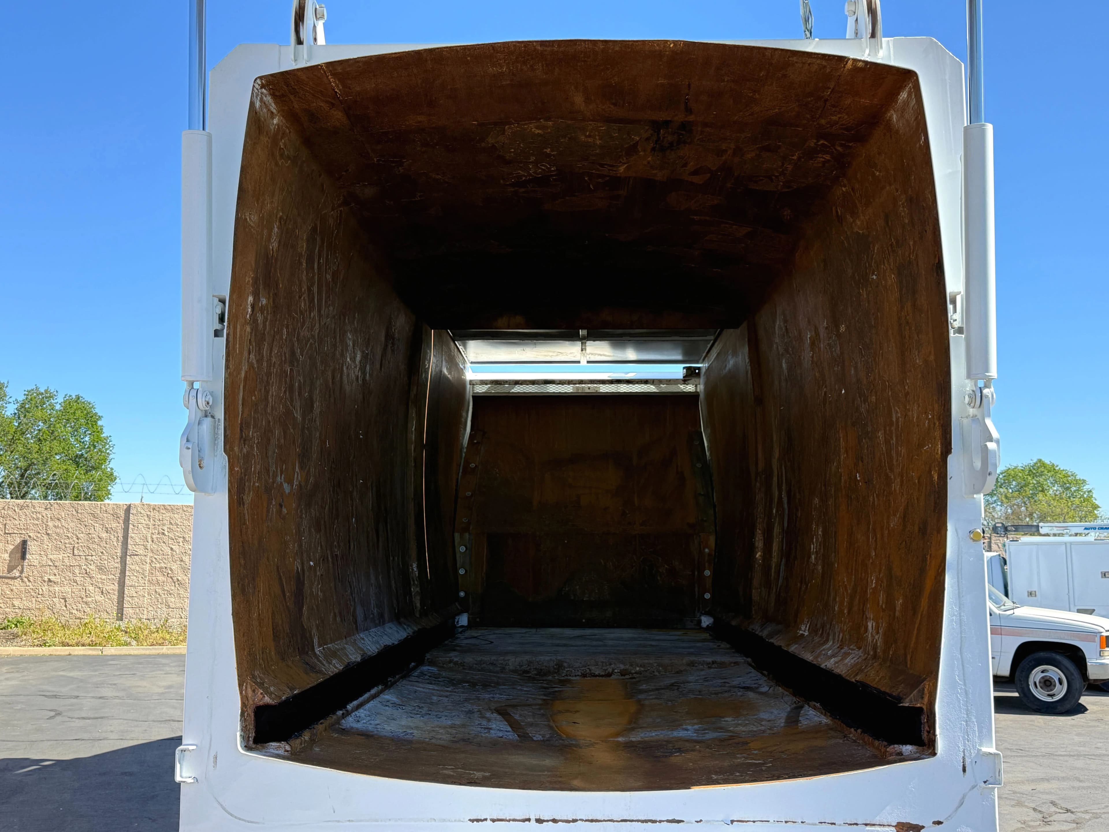 2016 Autocar New Way Mammoth 40 YD Front Load Garbage Truck