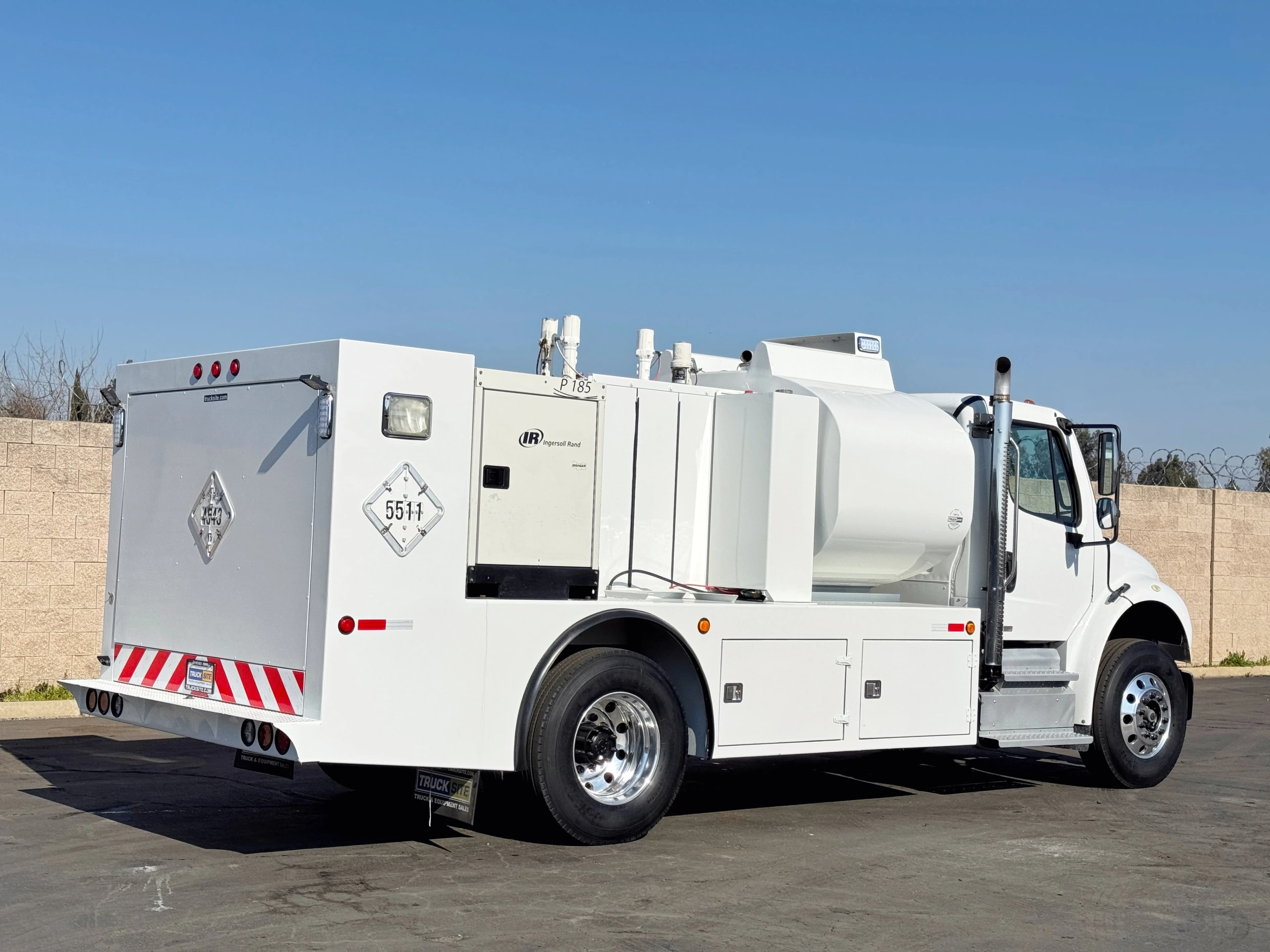 2012 Freightliner M2 Valew Fuel / Lube Truck