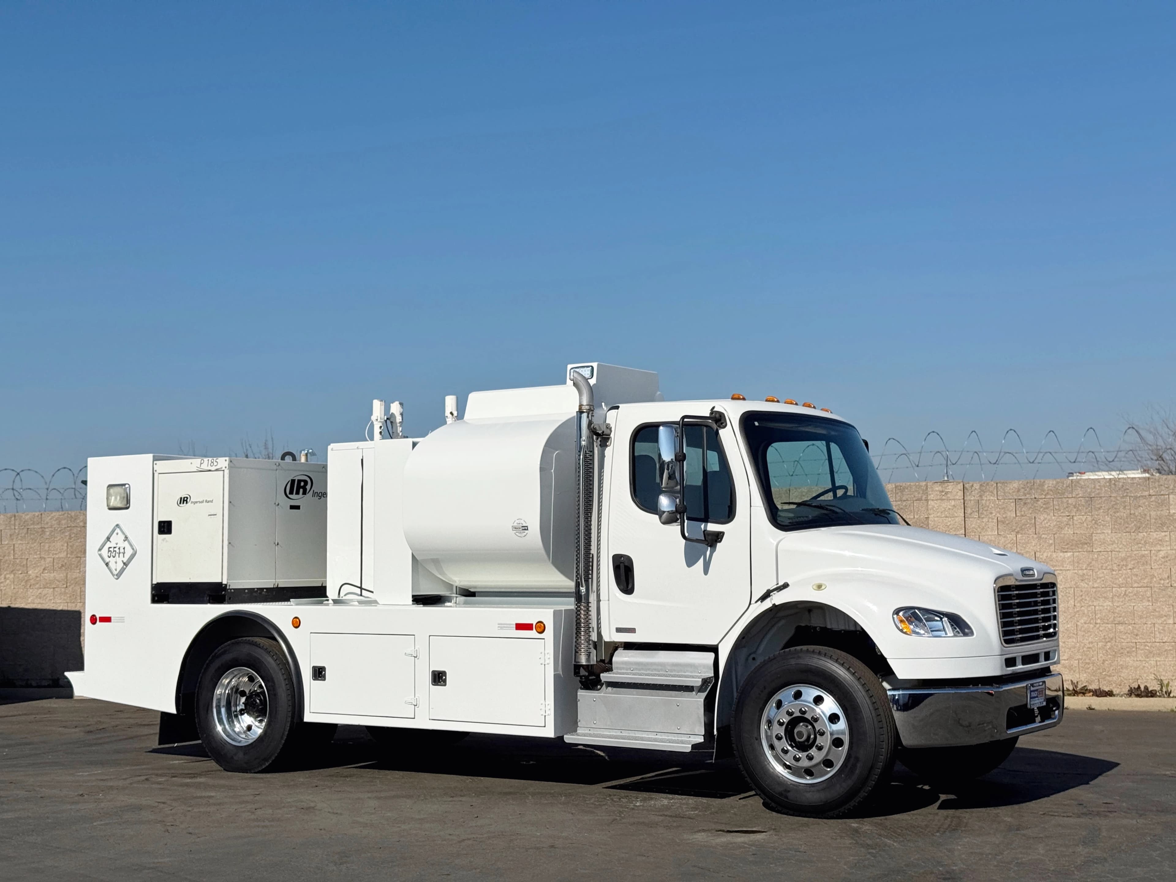 2012 Freightliner M2 Valew Fuel / Lube Truck