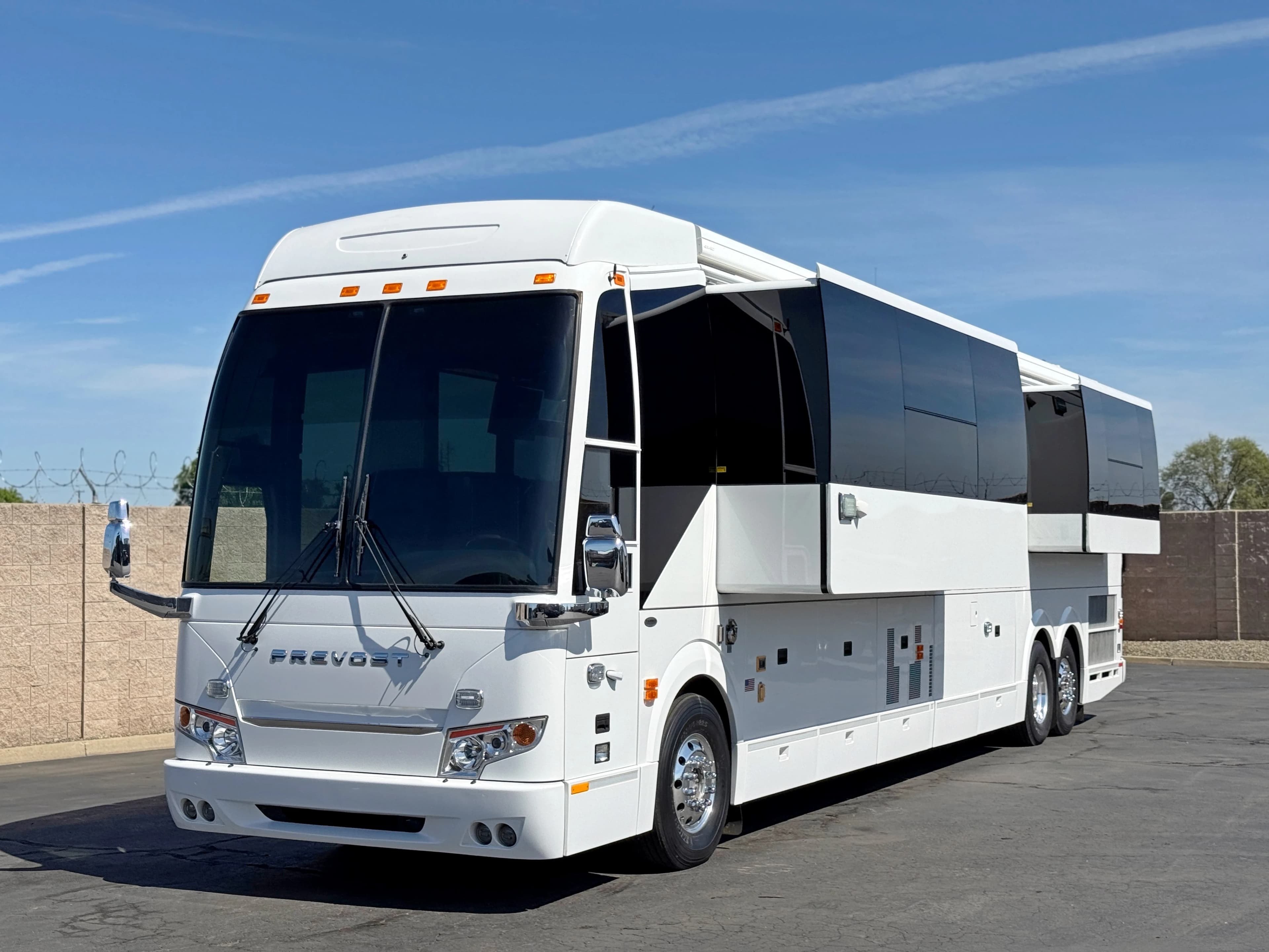 2011 Prevost H3-45 VIP Mobile Communications Unit