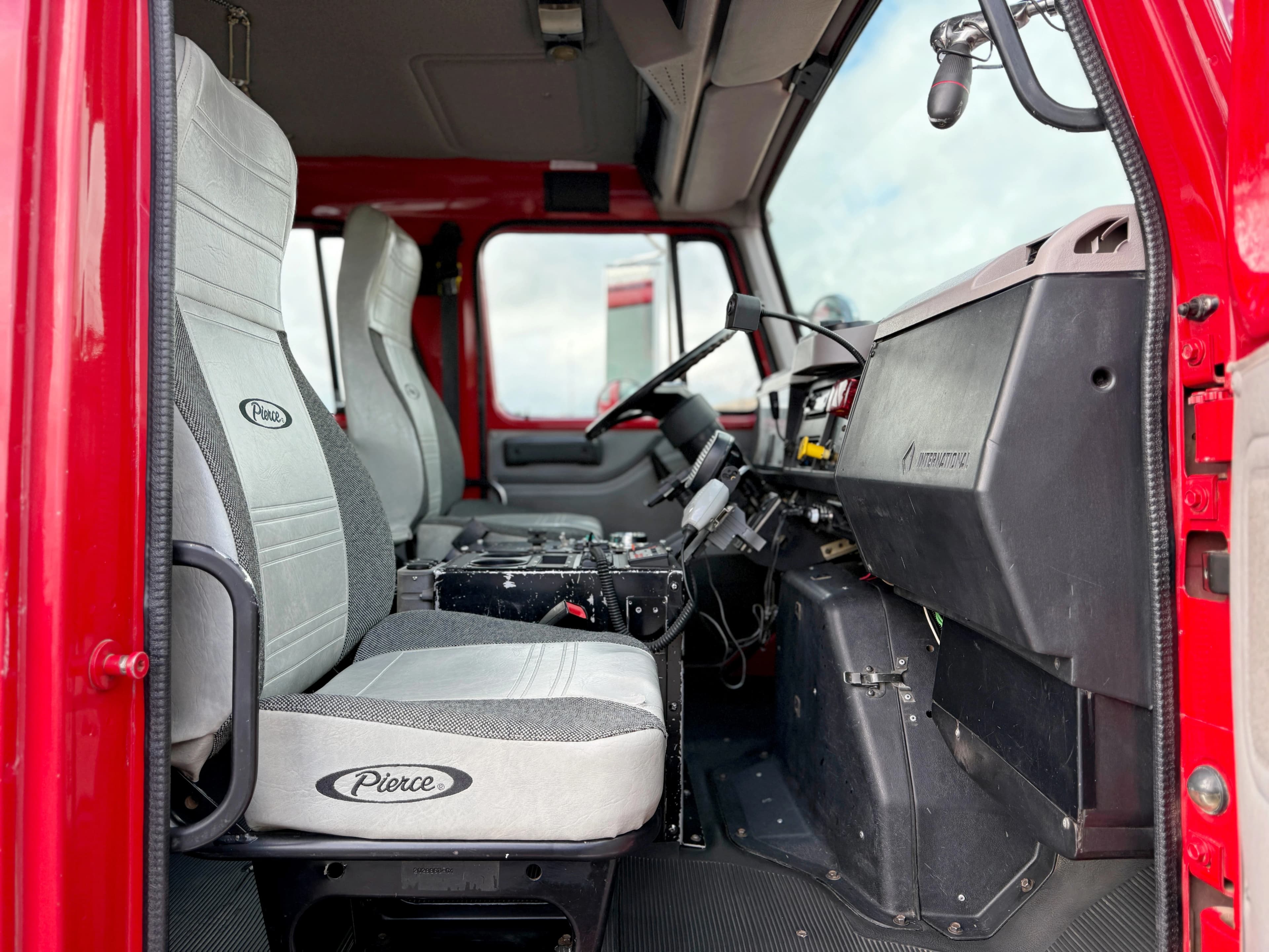 1996 International 4800 4x4 Type 3 Fire Pumper