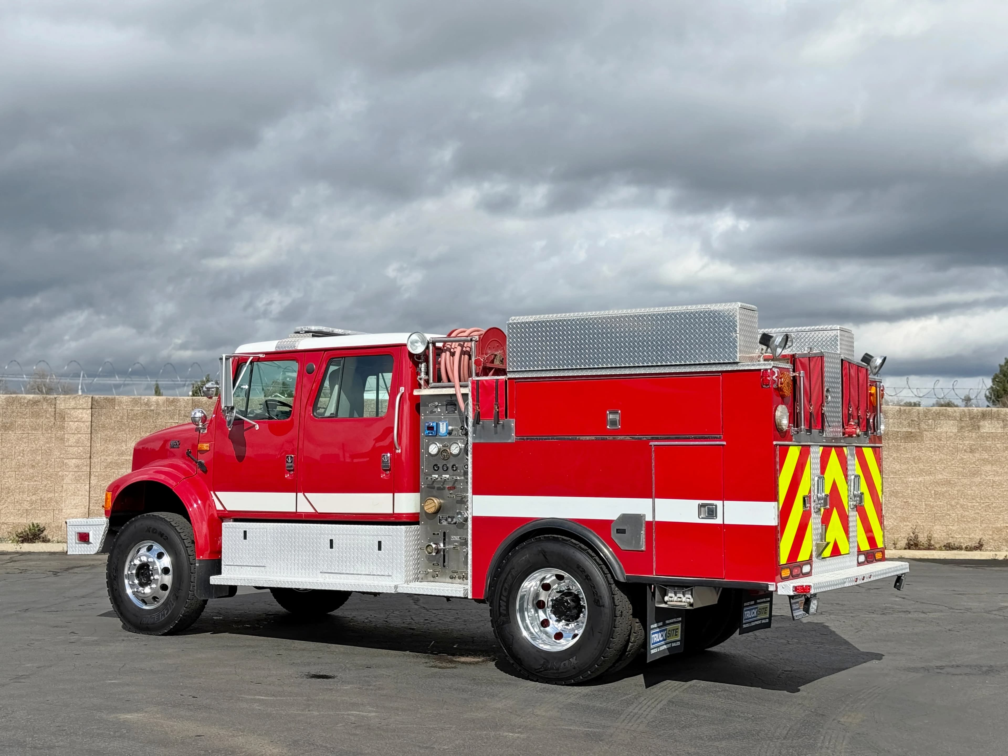 1996 International 4800 4x4 Type 3 Fire Pumper