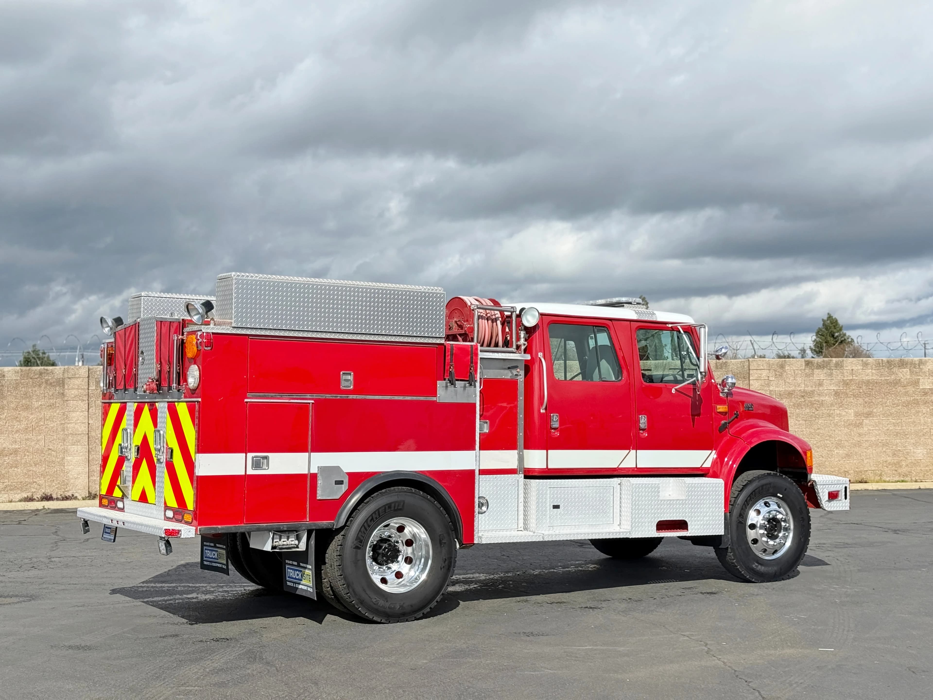 1996 International 4800 4x4 Type 3 Fire Pumper