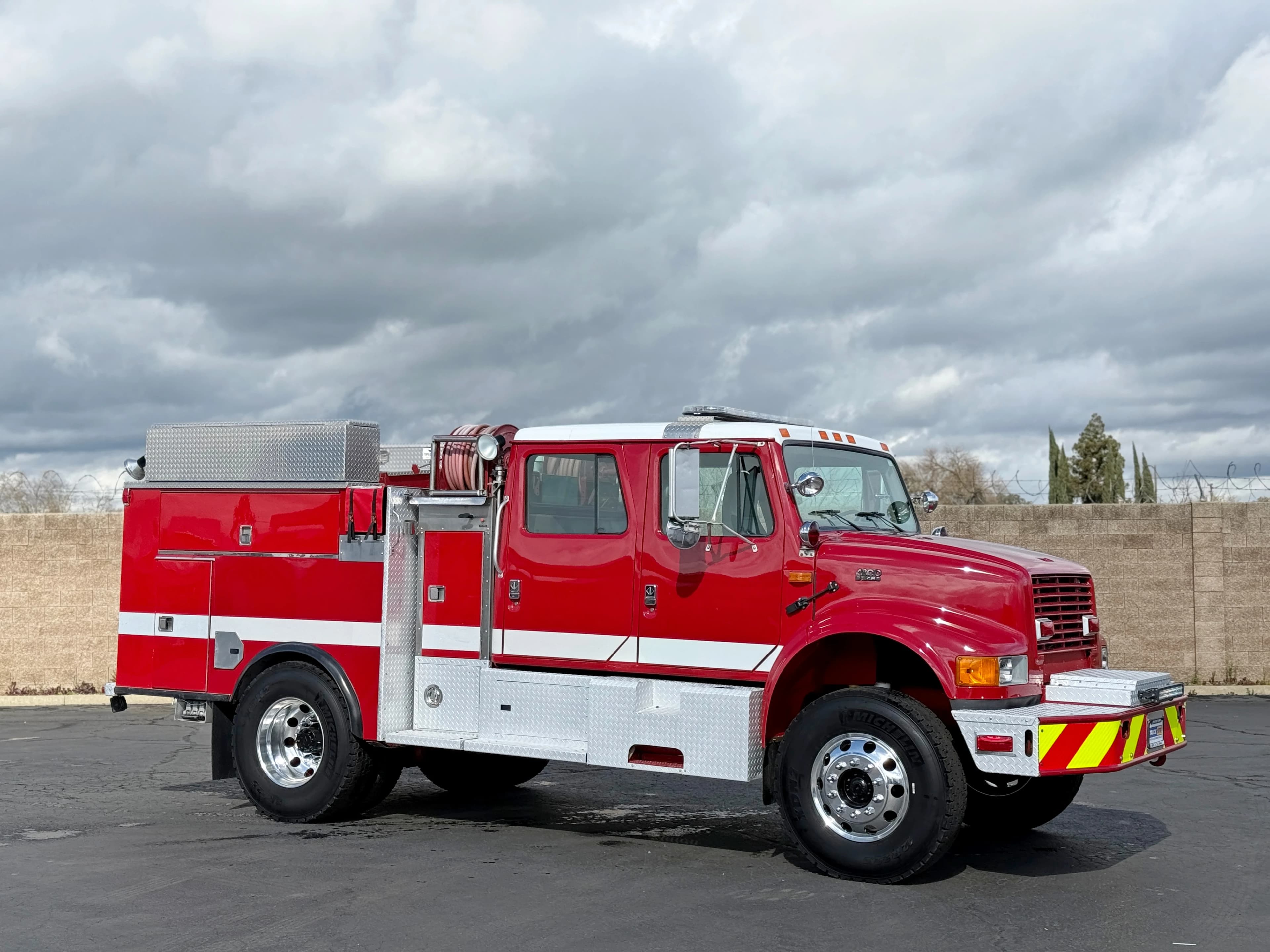 1996 International 4800 4x4 Type 3 Fire Pumper