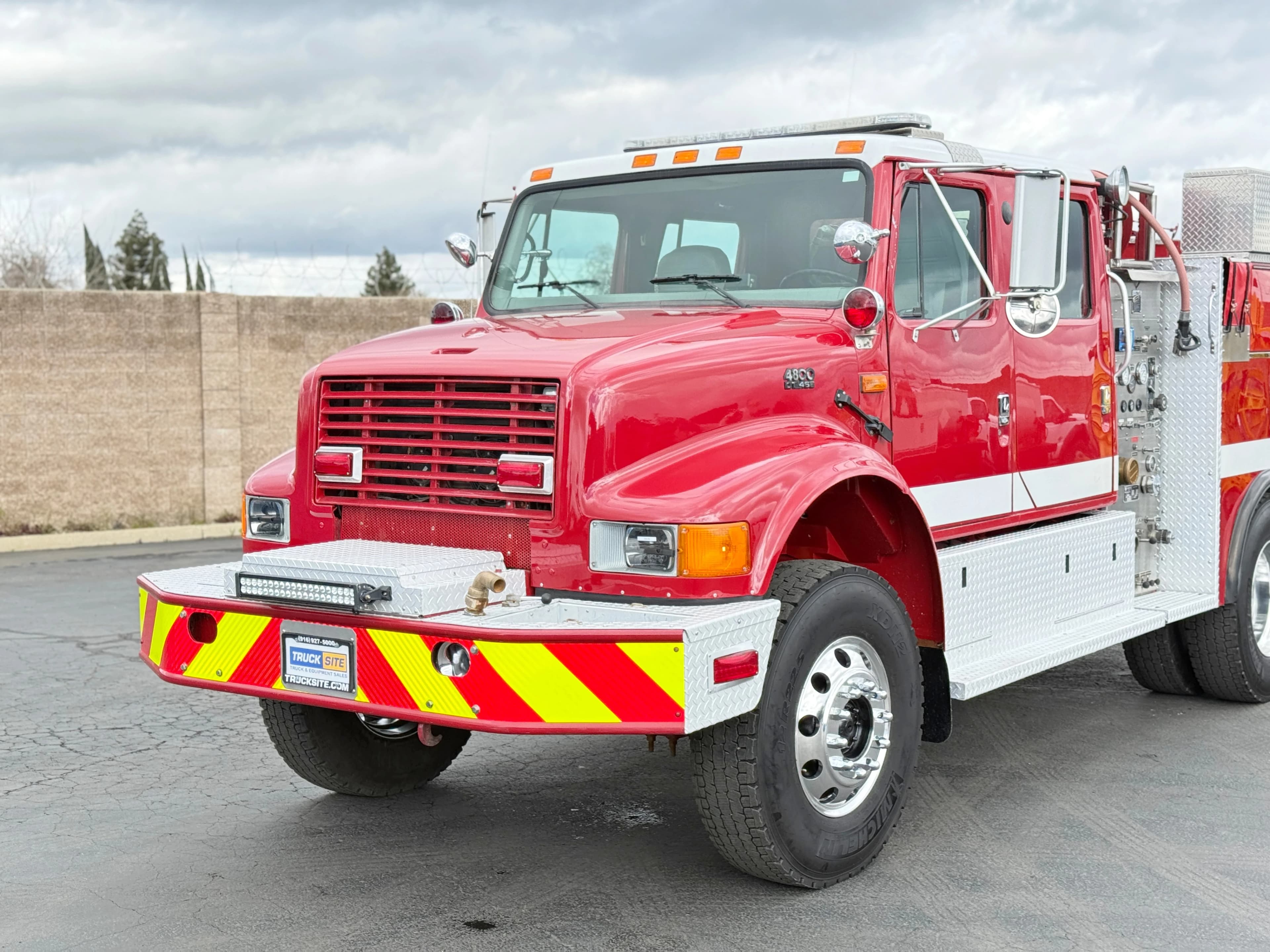 1996 International 4800 4x4 Type 3 Fire Pumper
