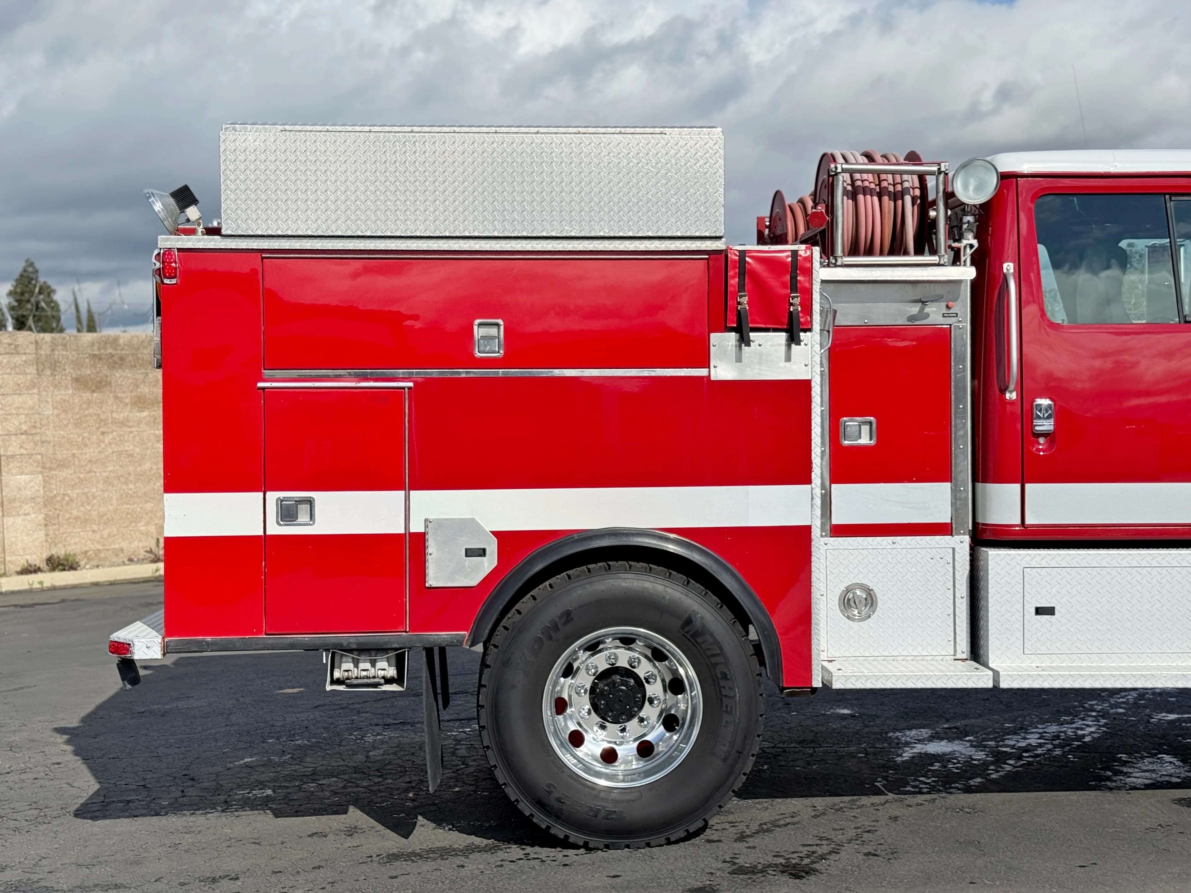 1996 International 4800 4x4 Type 3 Fire Pumper