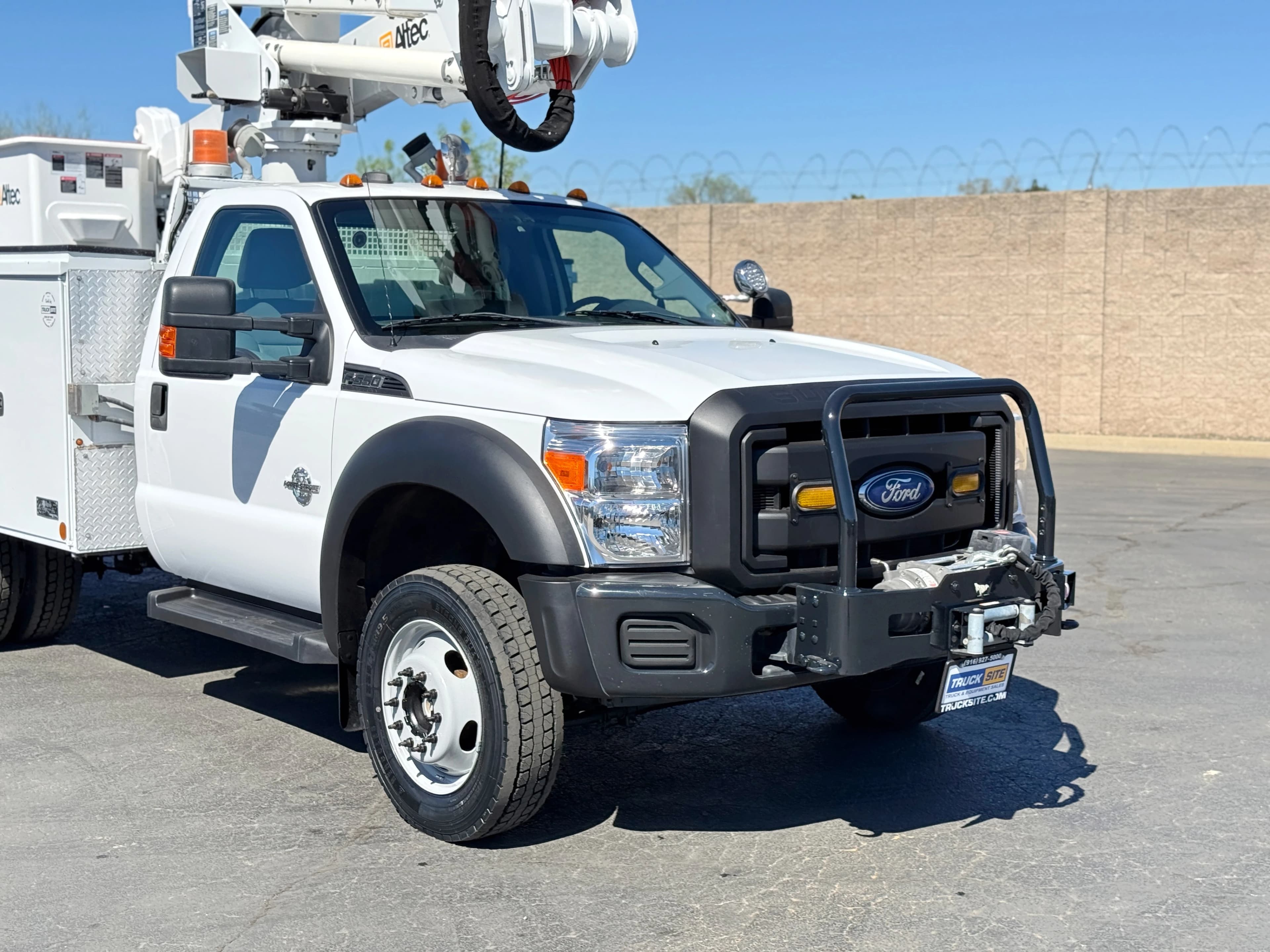 2013 Ford F550 4x4 Altec AT37G Articulating Bucket Truck