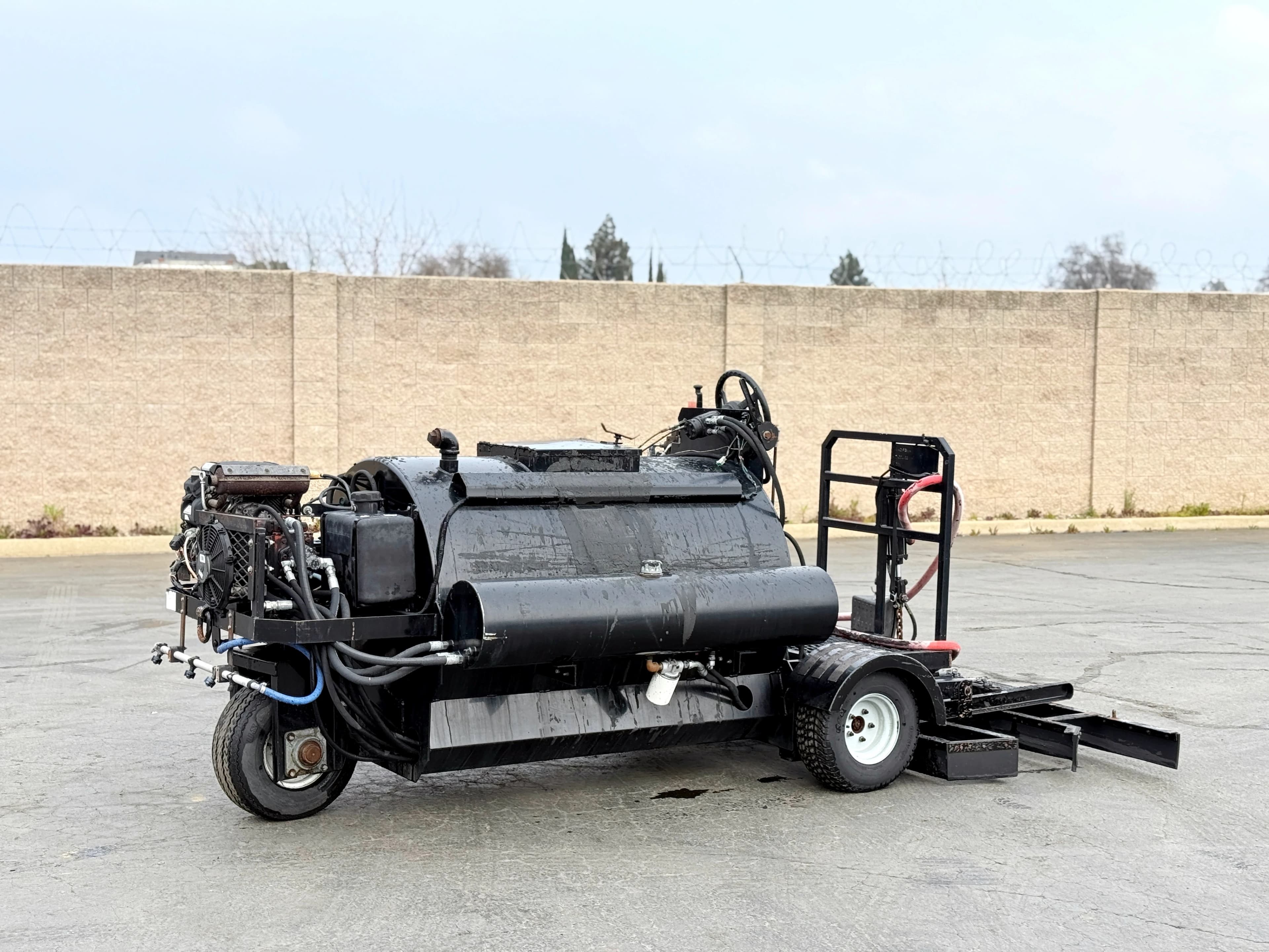 American Sealcoat MFG 400SQE Pavement Sealer