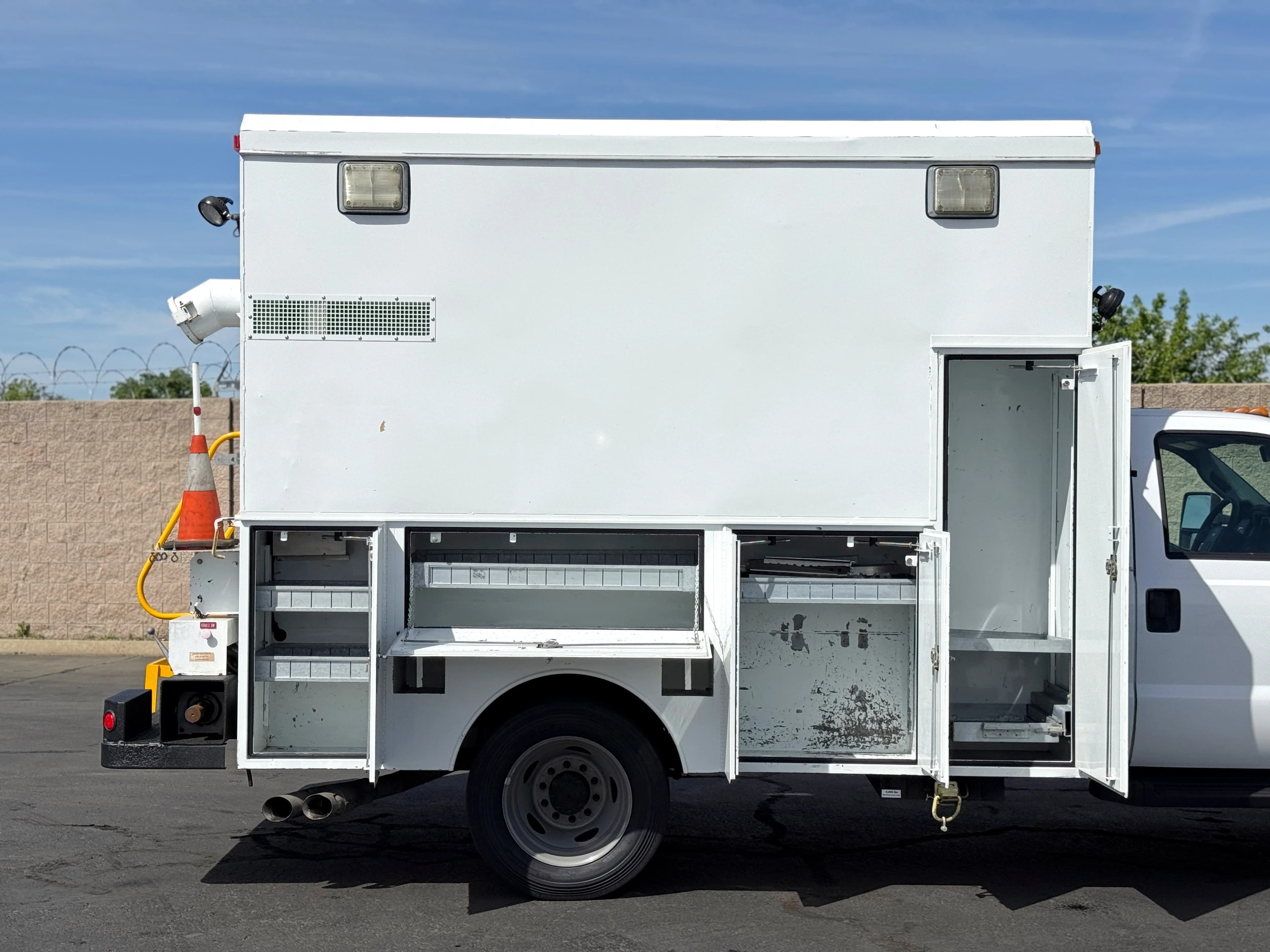 2011 Ford F550 Phenix Hi-Top Utility Truck