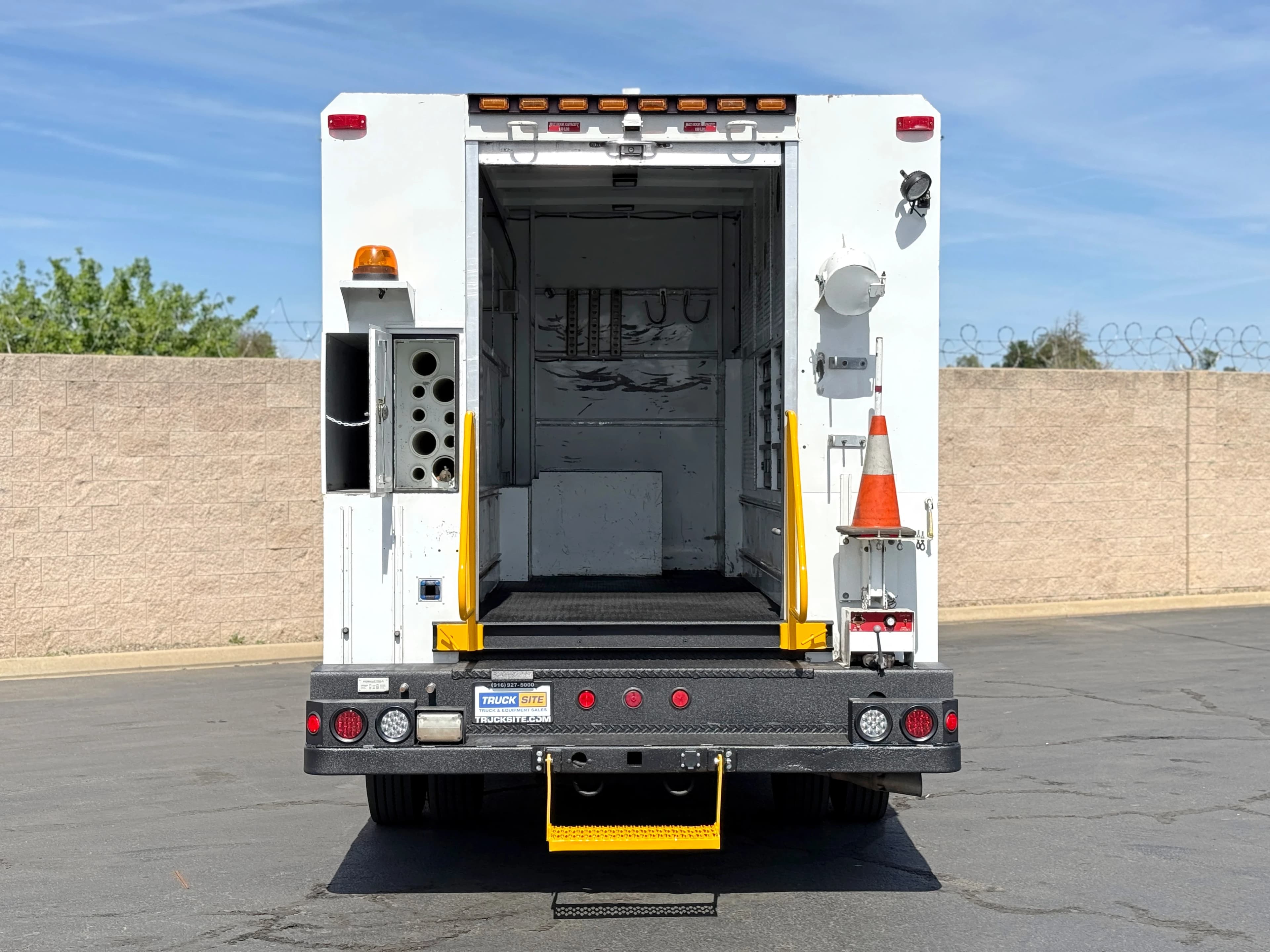 2011 Ford F550 Phenix Hi-Top Utility Truck