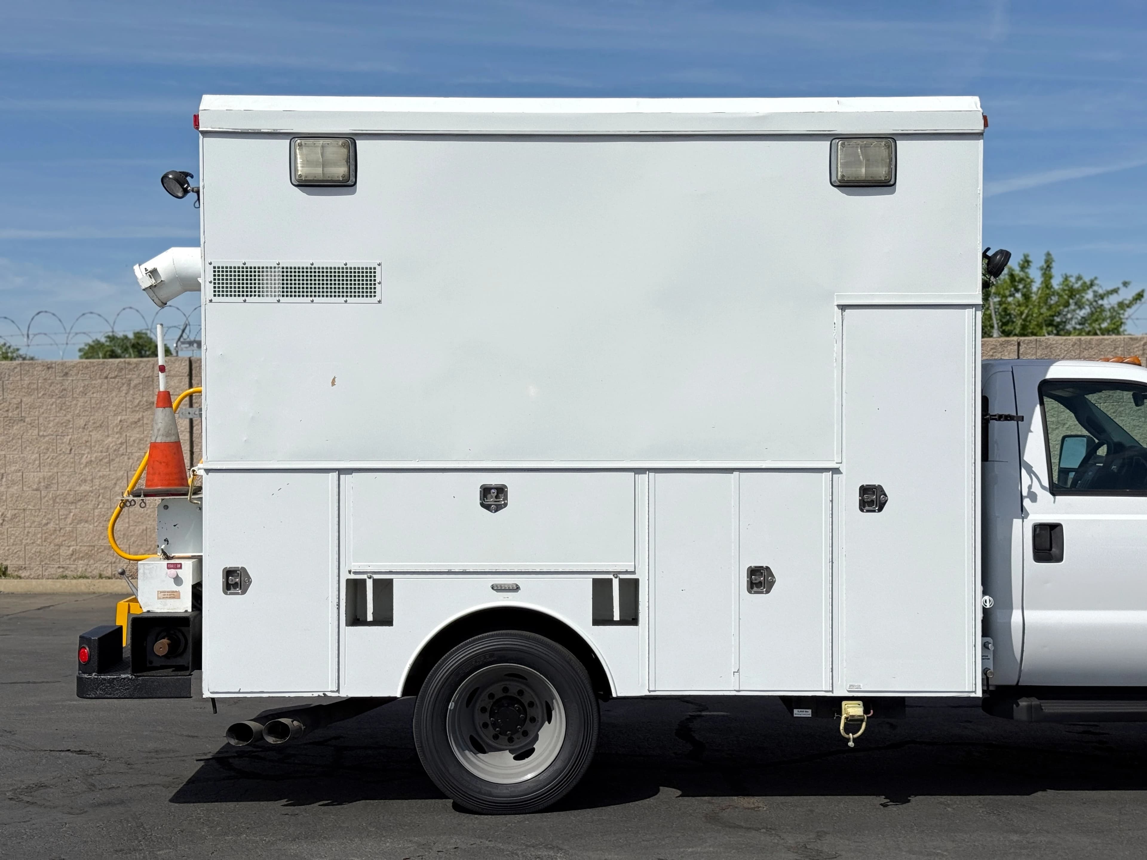 2011 Ford F550 Phenix Hi-Top Utility Truck