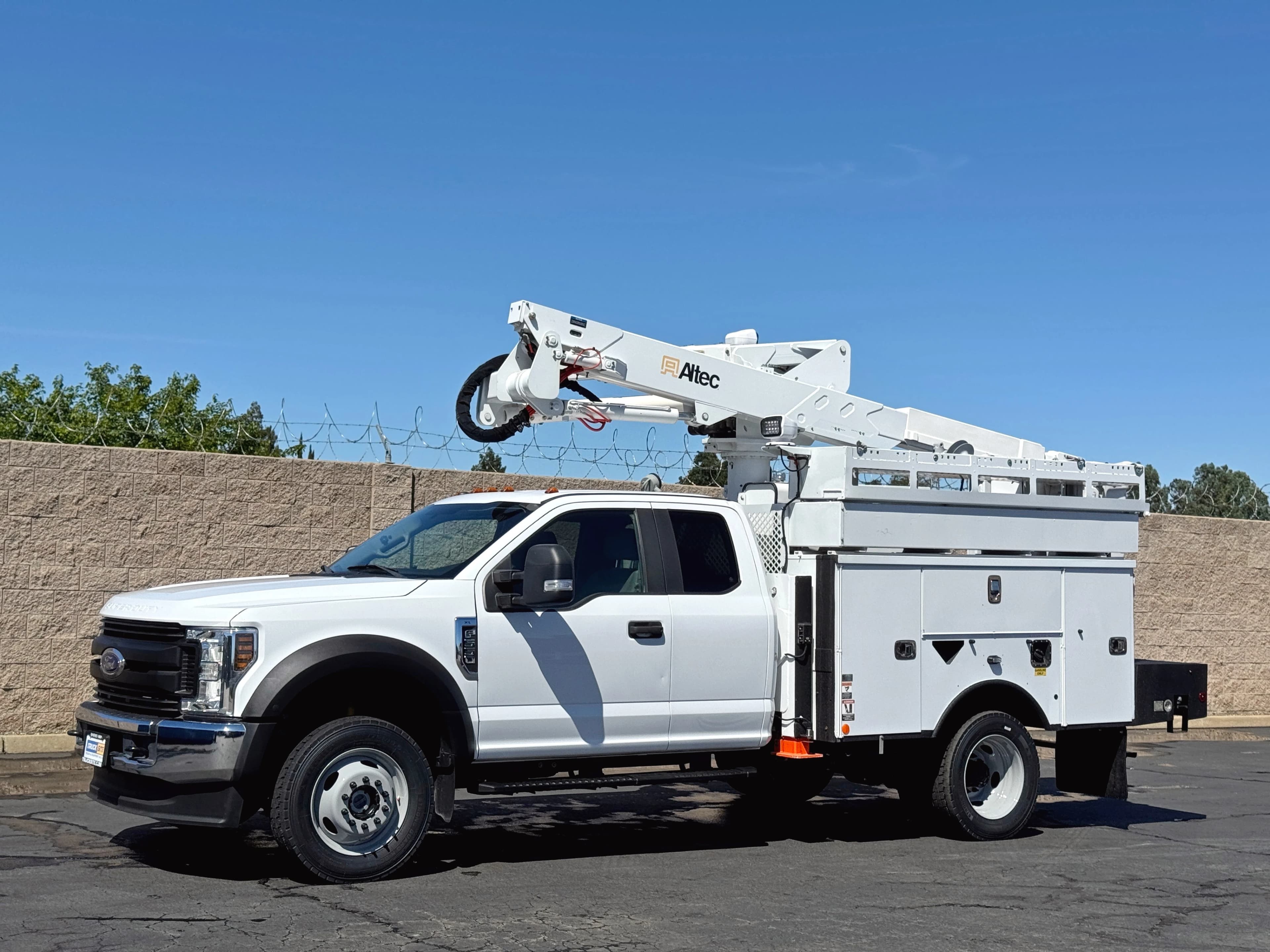 2019 Ford F550 4x4 Altec AT37G Articulating Bucket Truck