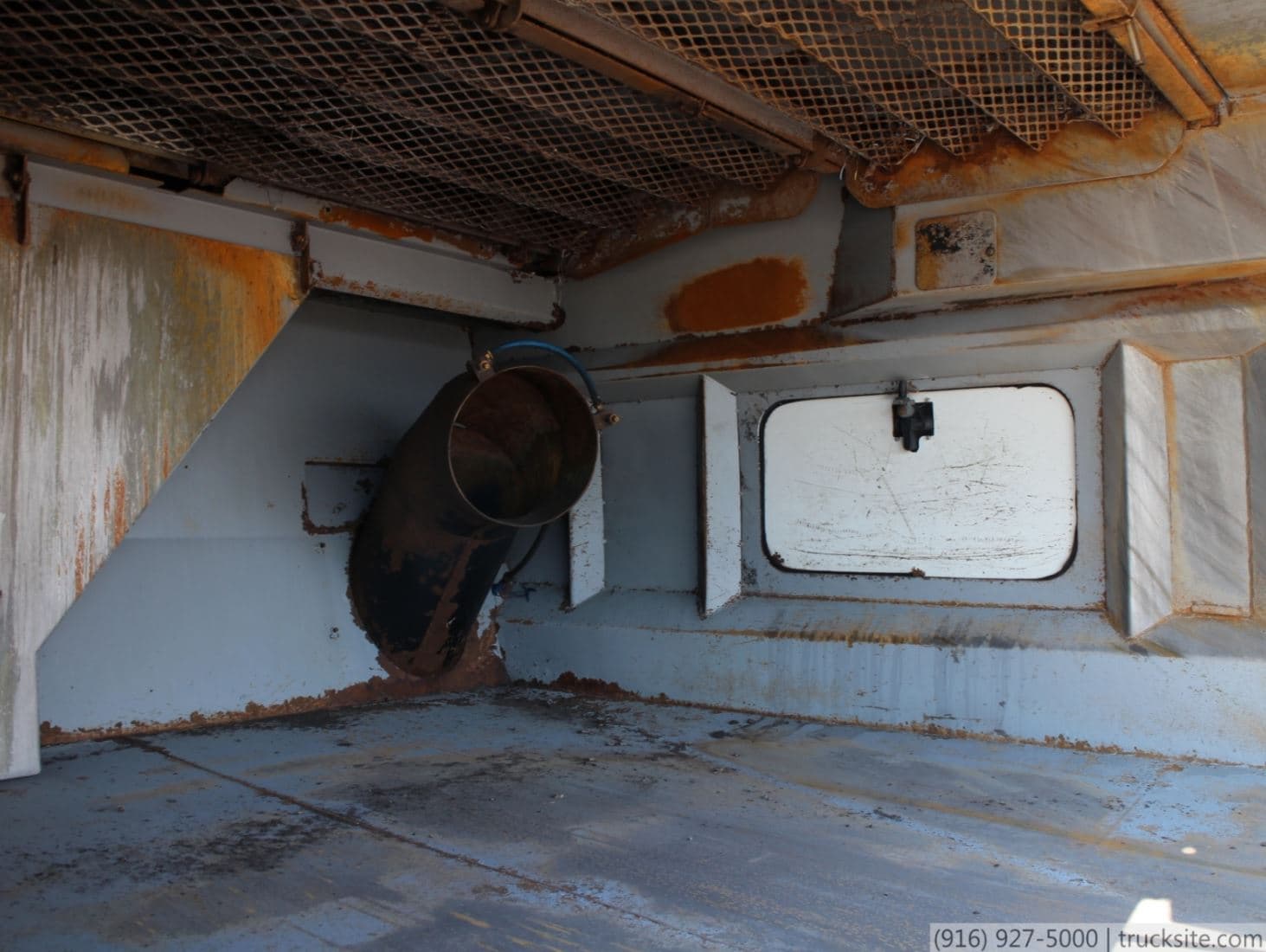 2006 Sterling Schwarze A9000 CNG Air Street Sweeper