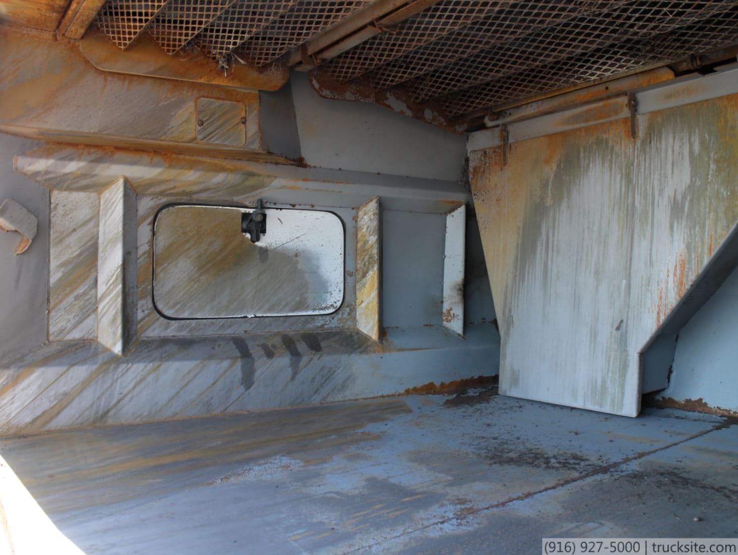 2006 Sterling Schwarze A9000 CNG Air Street Sweeper