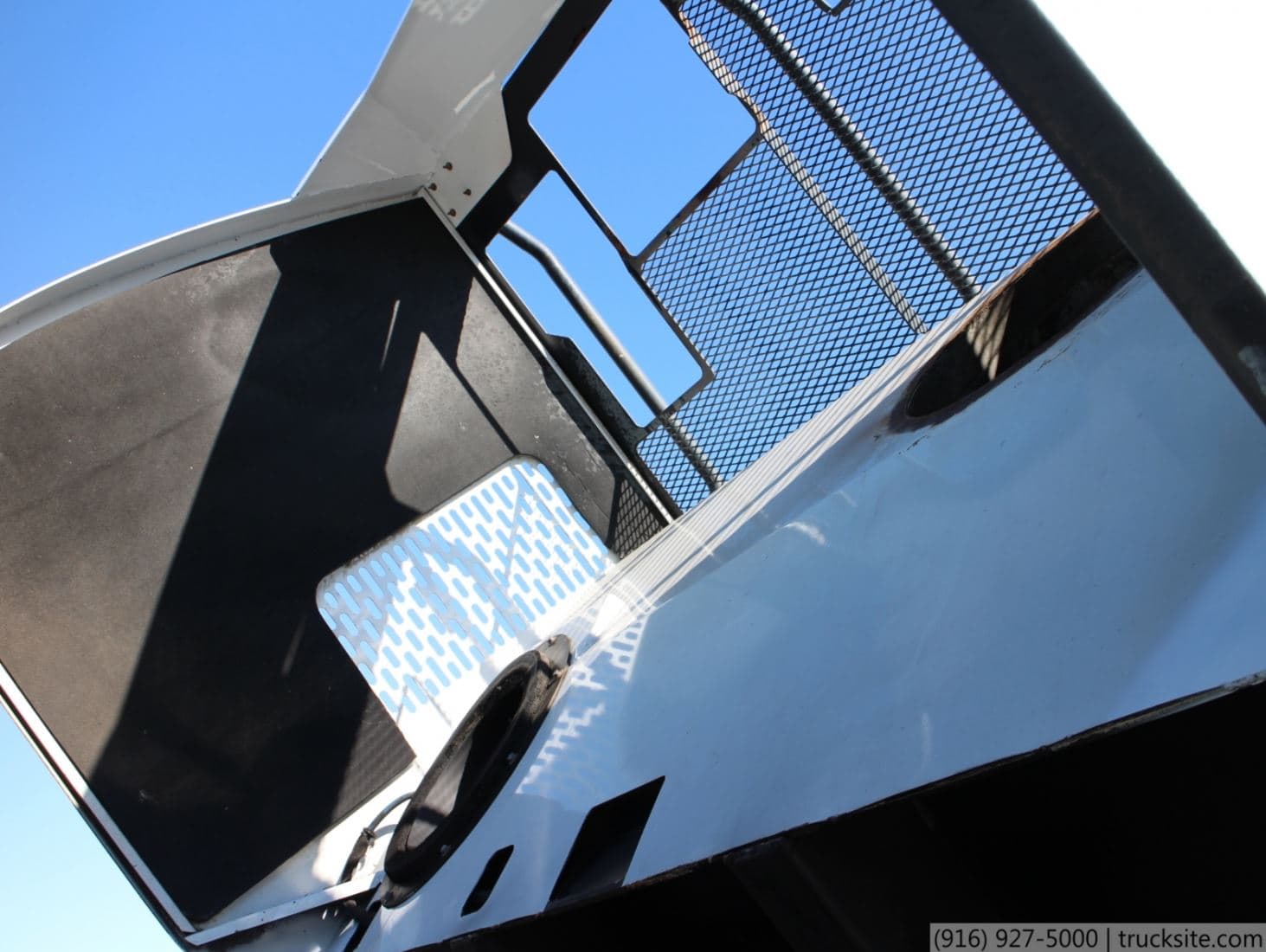 2006 Sterling Schwarze A9000 CNG Air Street Sweeper