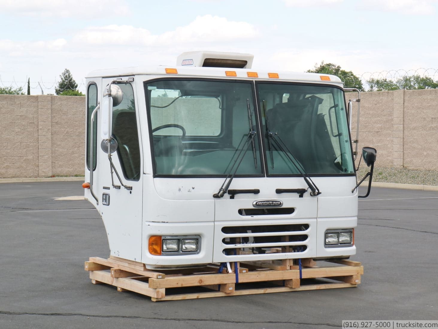 Freightliner / Sterling / American LaFrance Condor Cab