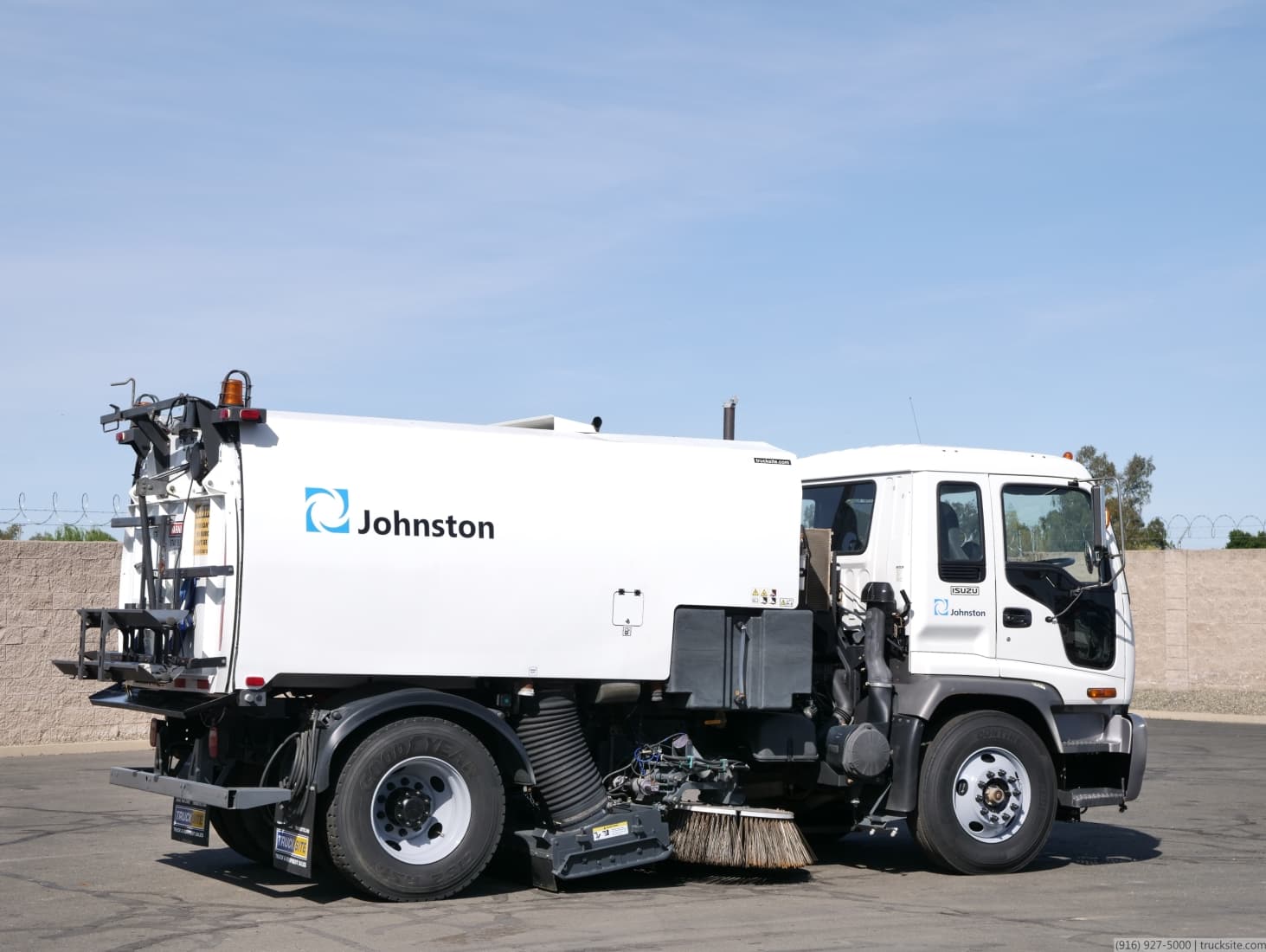 2008 Isuzu Johnston RT655 Regenerative Air Street Sweeper